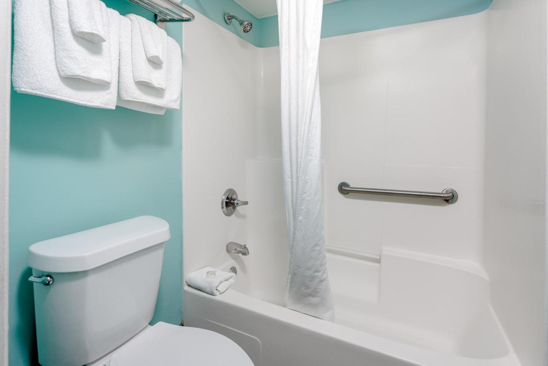 Bikini Beach Resort photo 26