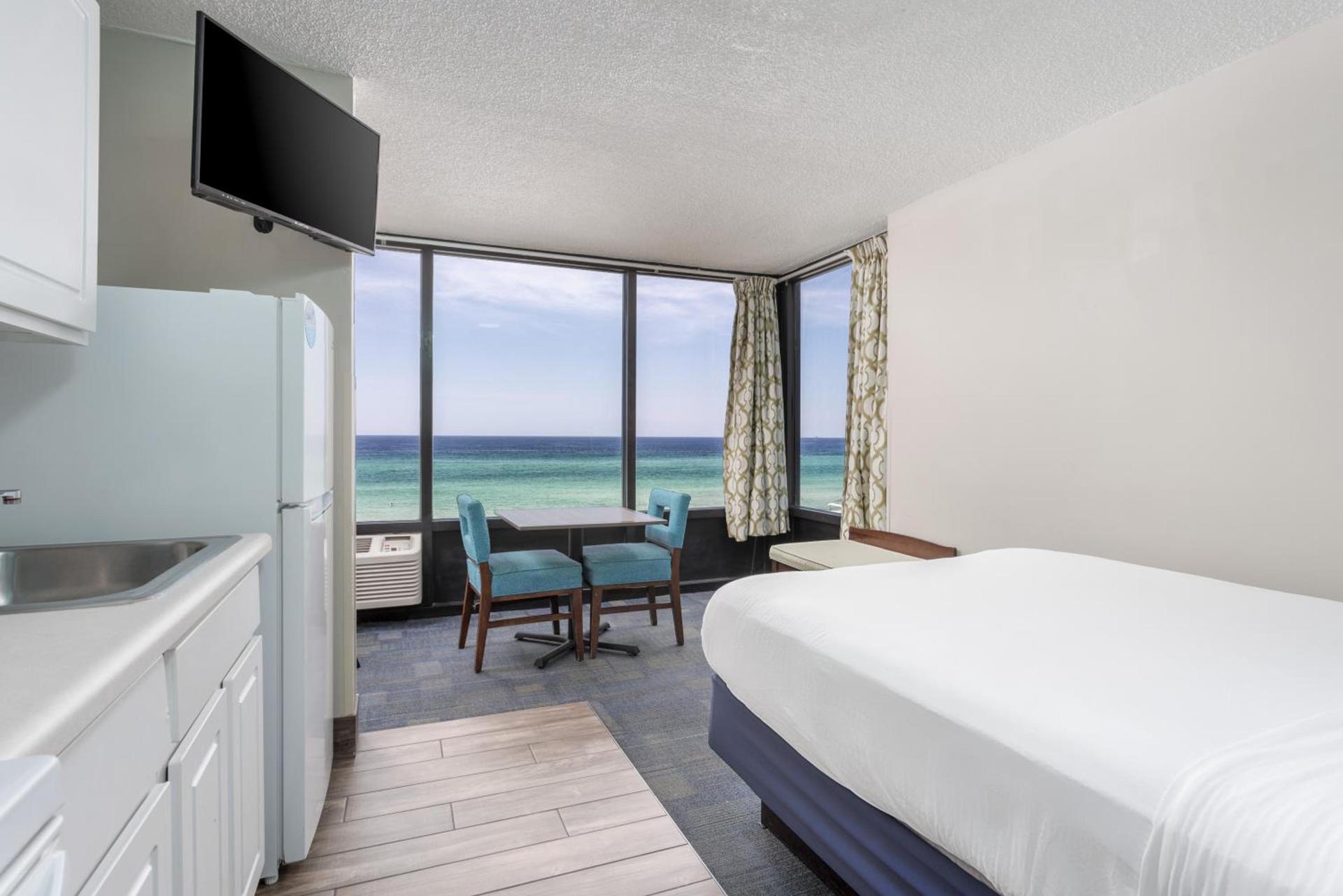 Bikini Beach Resort photo 27