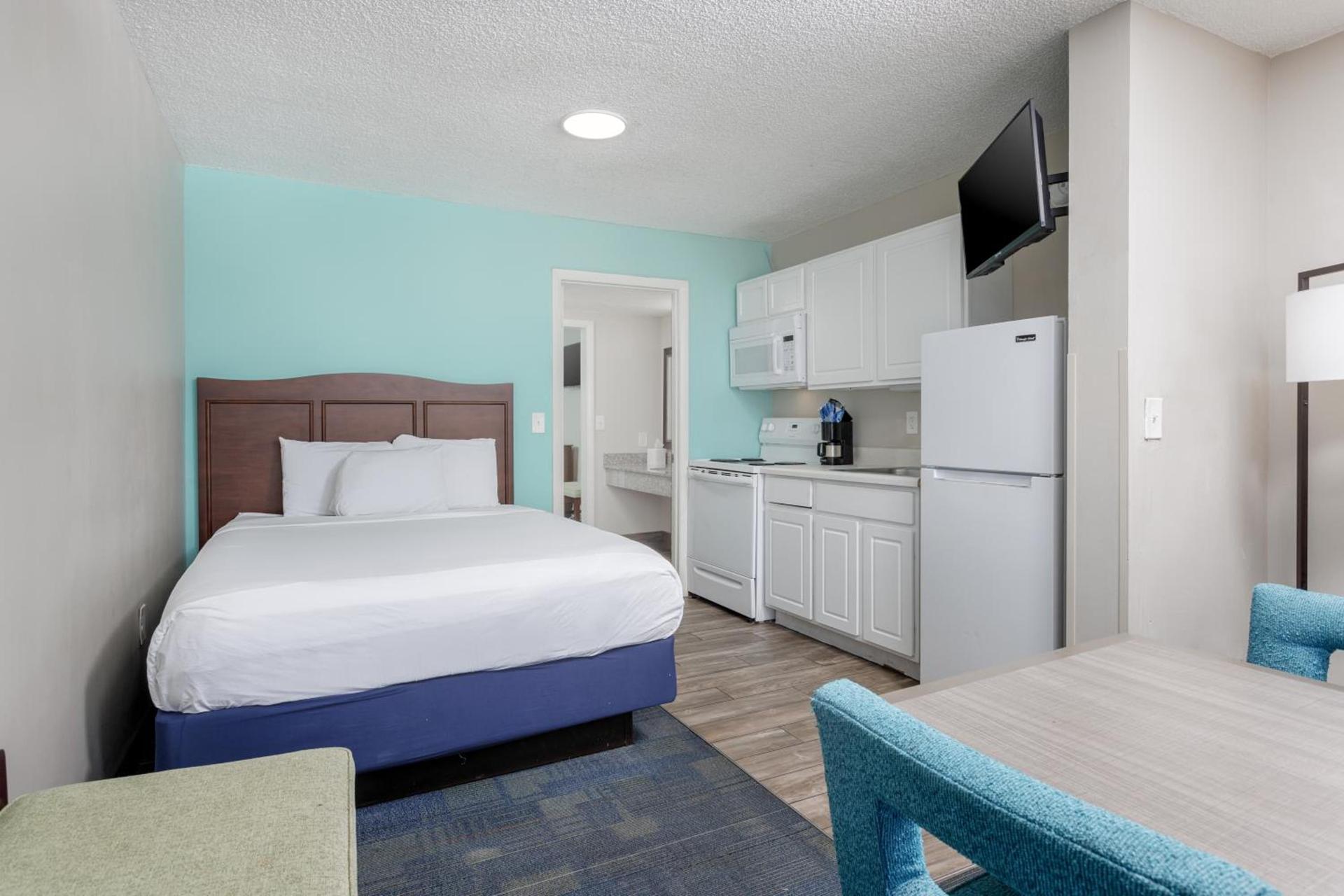 Bikini Beach Resort photo 32