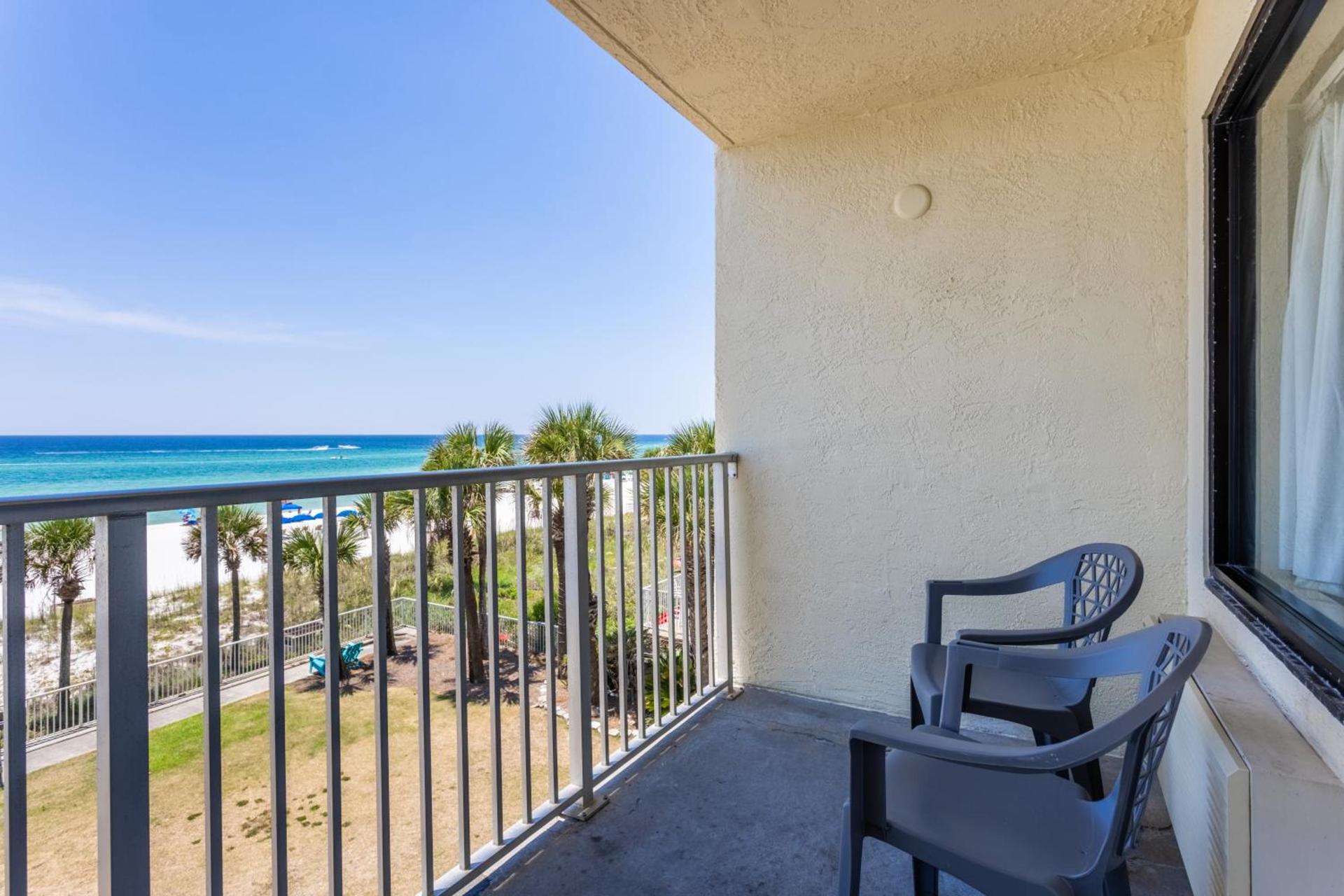 Bikini Beach Resort photo 46