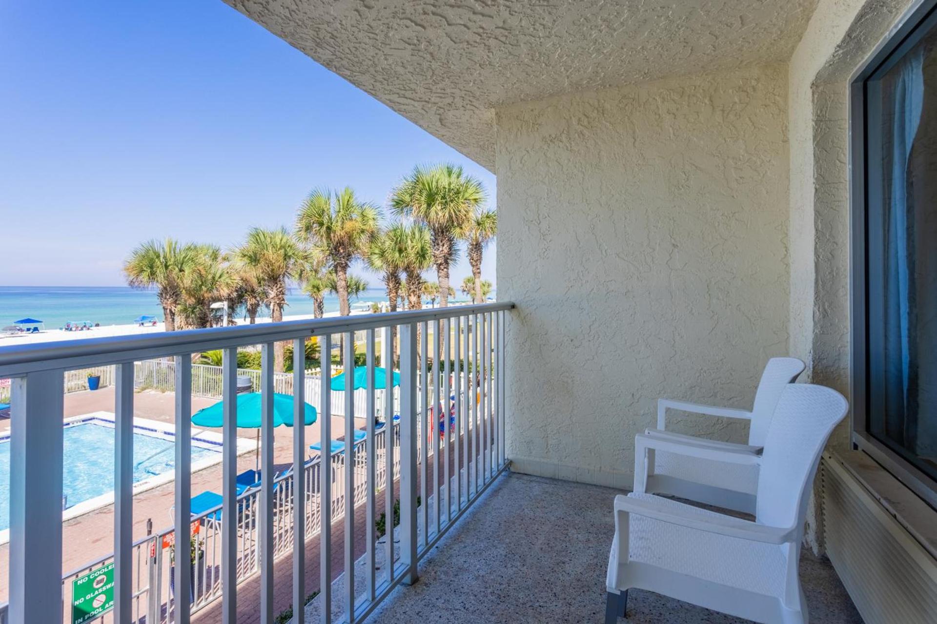 Bikini Beach Resort photo 49