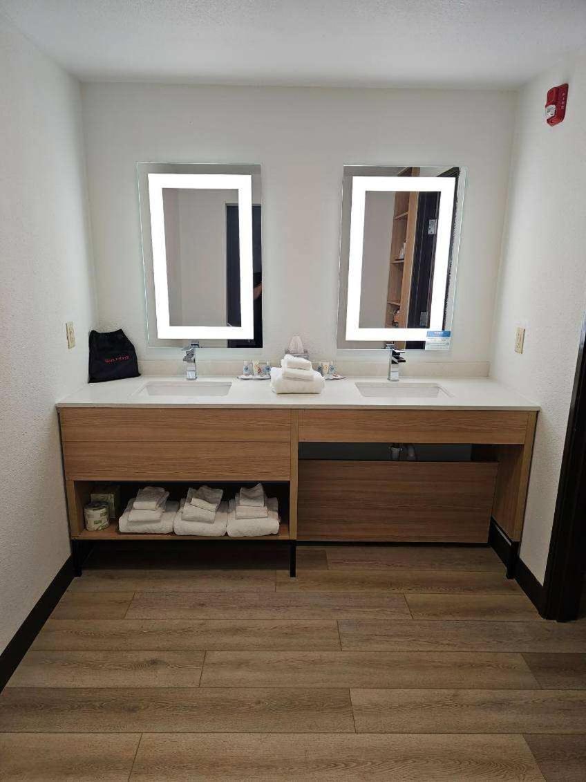Comfort Suites Cheyenne photo 50