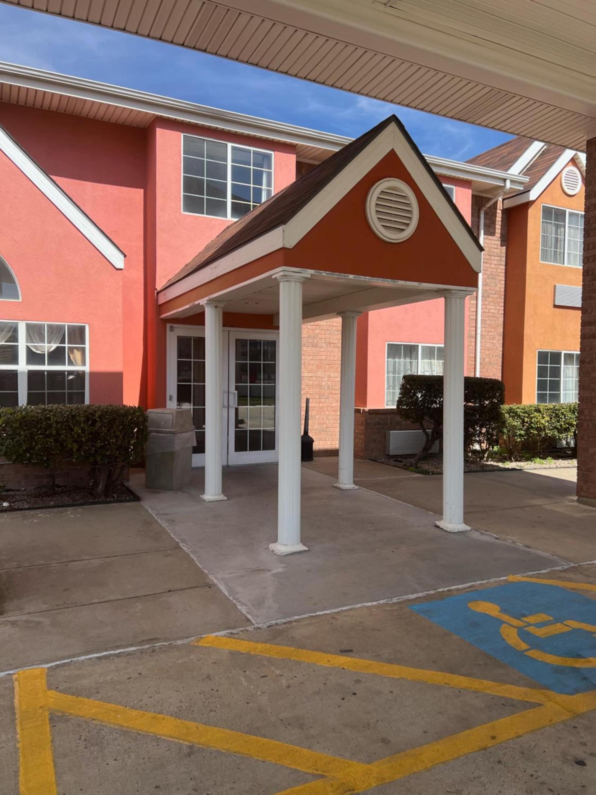 Microtel Inn & Suites by Wyndham Amarillo photo 16