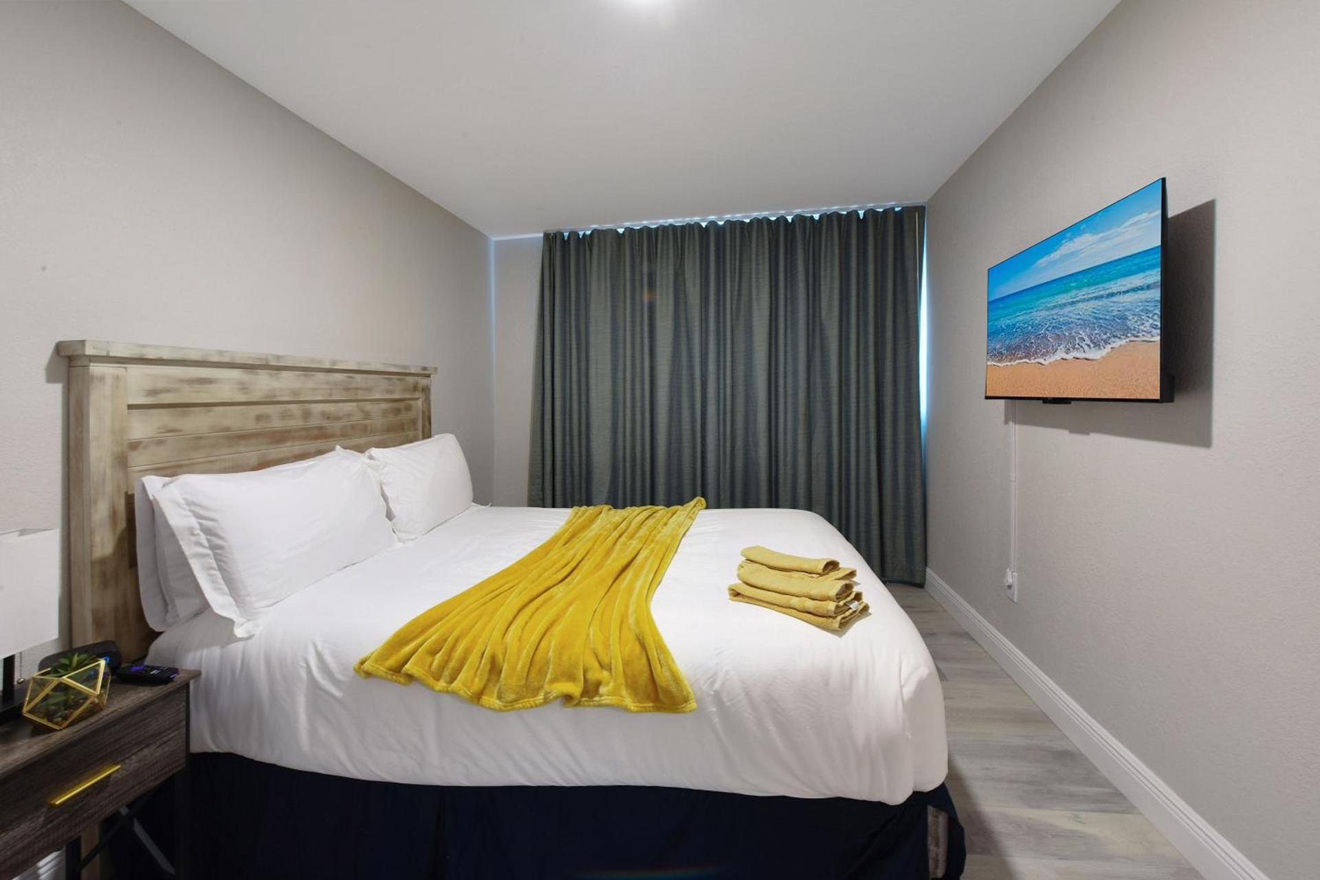 Palm Cove Motel photo 36