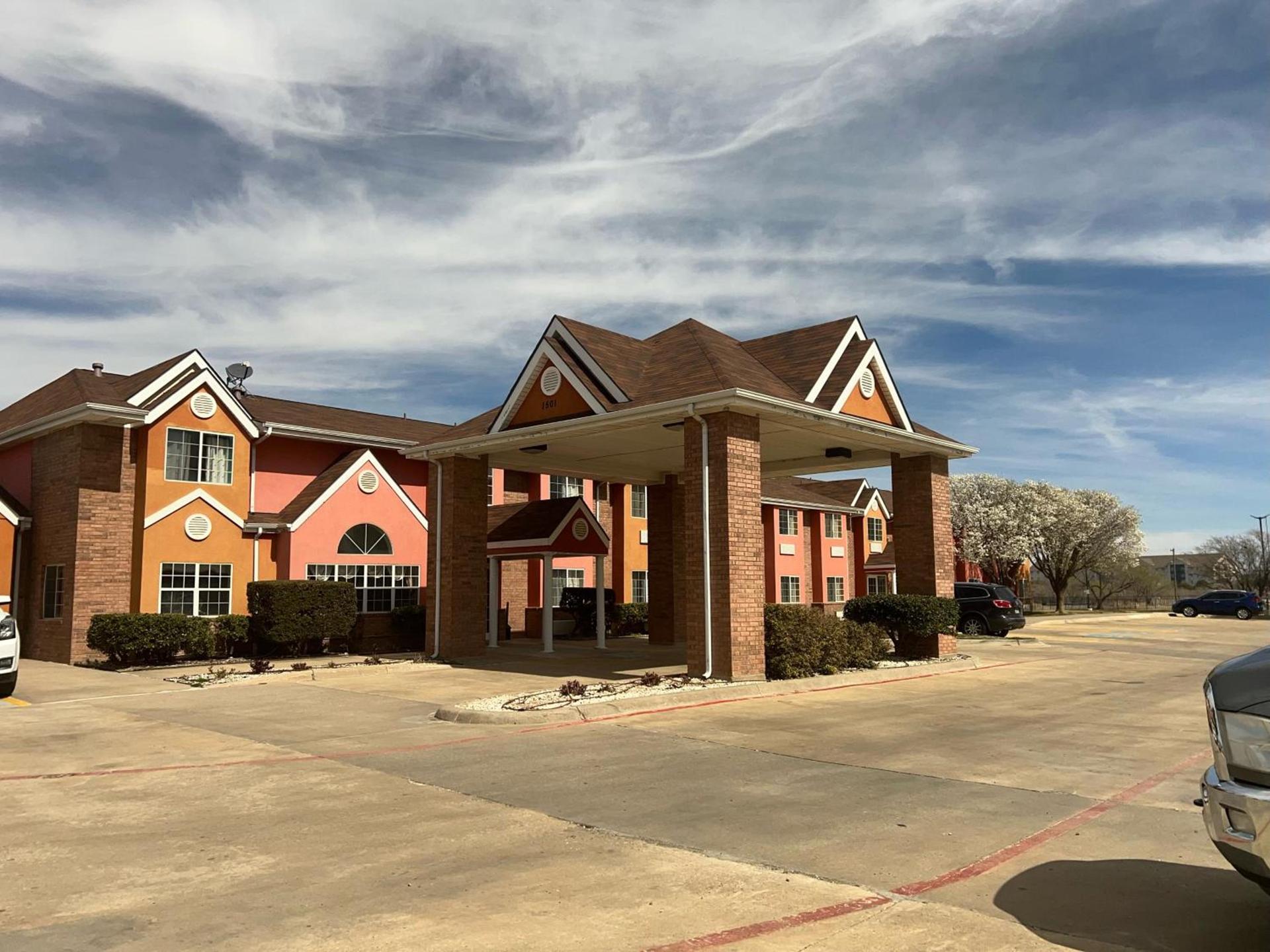 Microtel Inn & Suites by Wyndham Amarillo photo 15