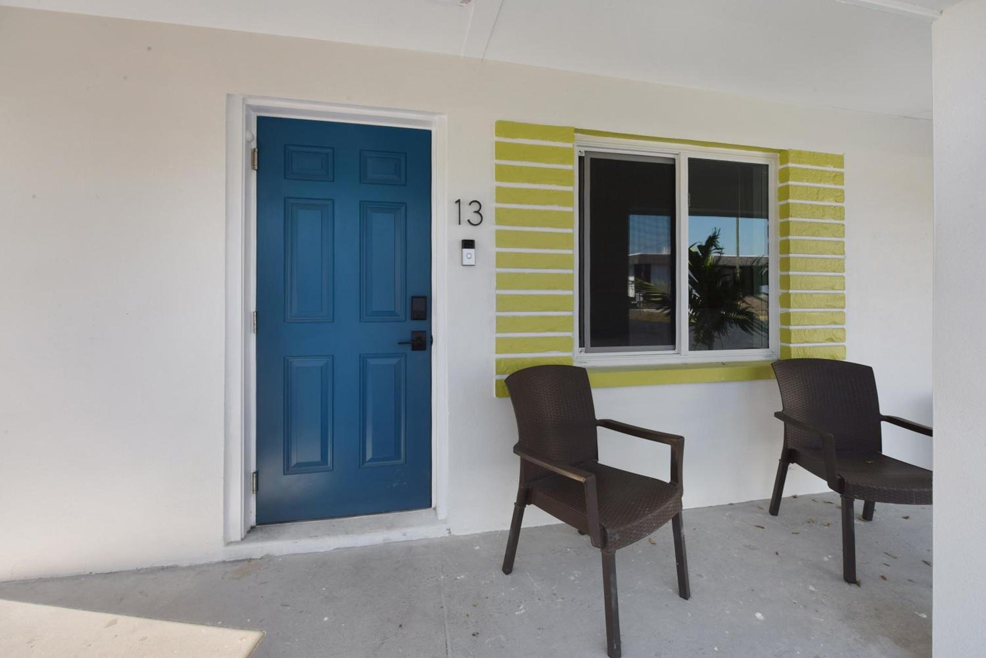 Palm Cove Motel photo 56