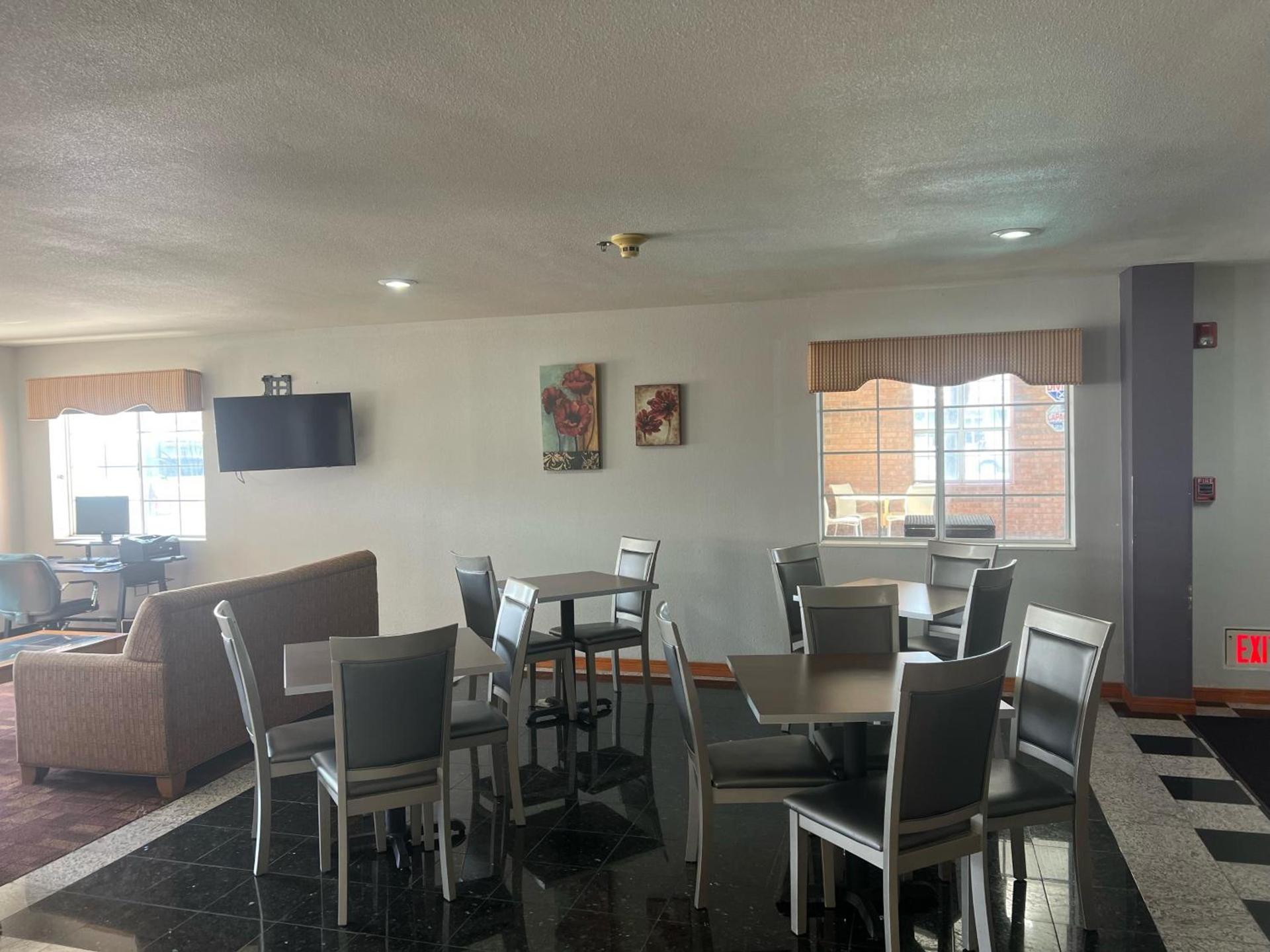 Microtel Inn & Suites by Wyndham Amarillo photo 13