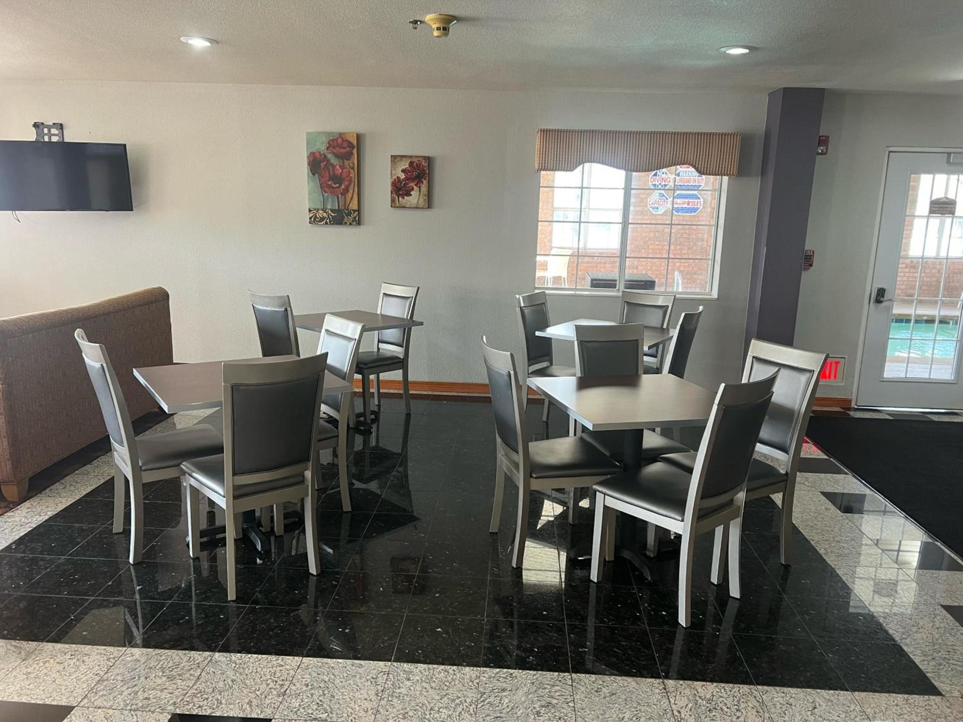 Microtel Inn & Suites by Wyndham Amarillo photo 14