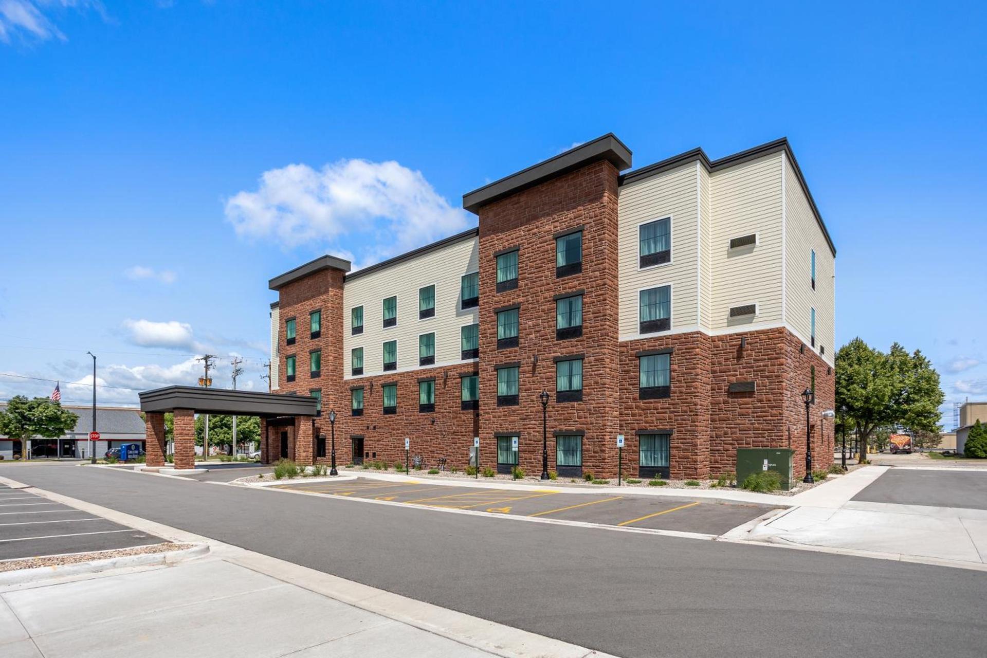 Cobblestone Hotel & Suites - Lynden photo 3