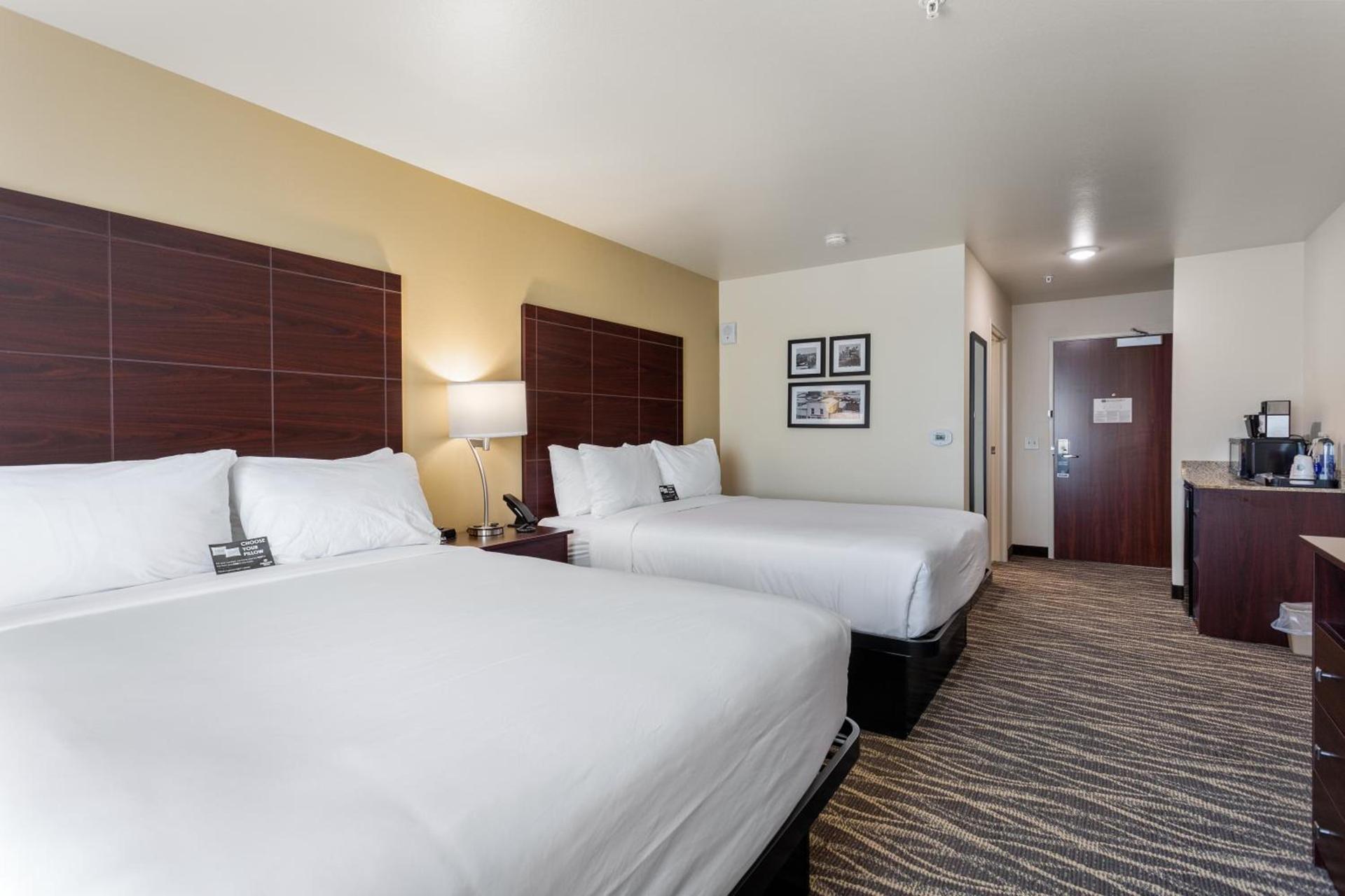 Cobblestone Hotel & Suites - Lynden photo 4