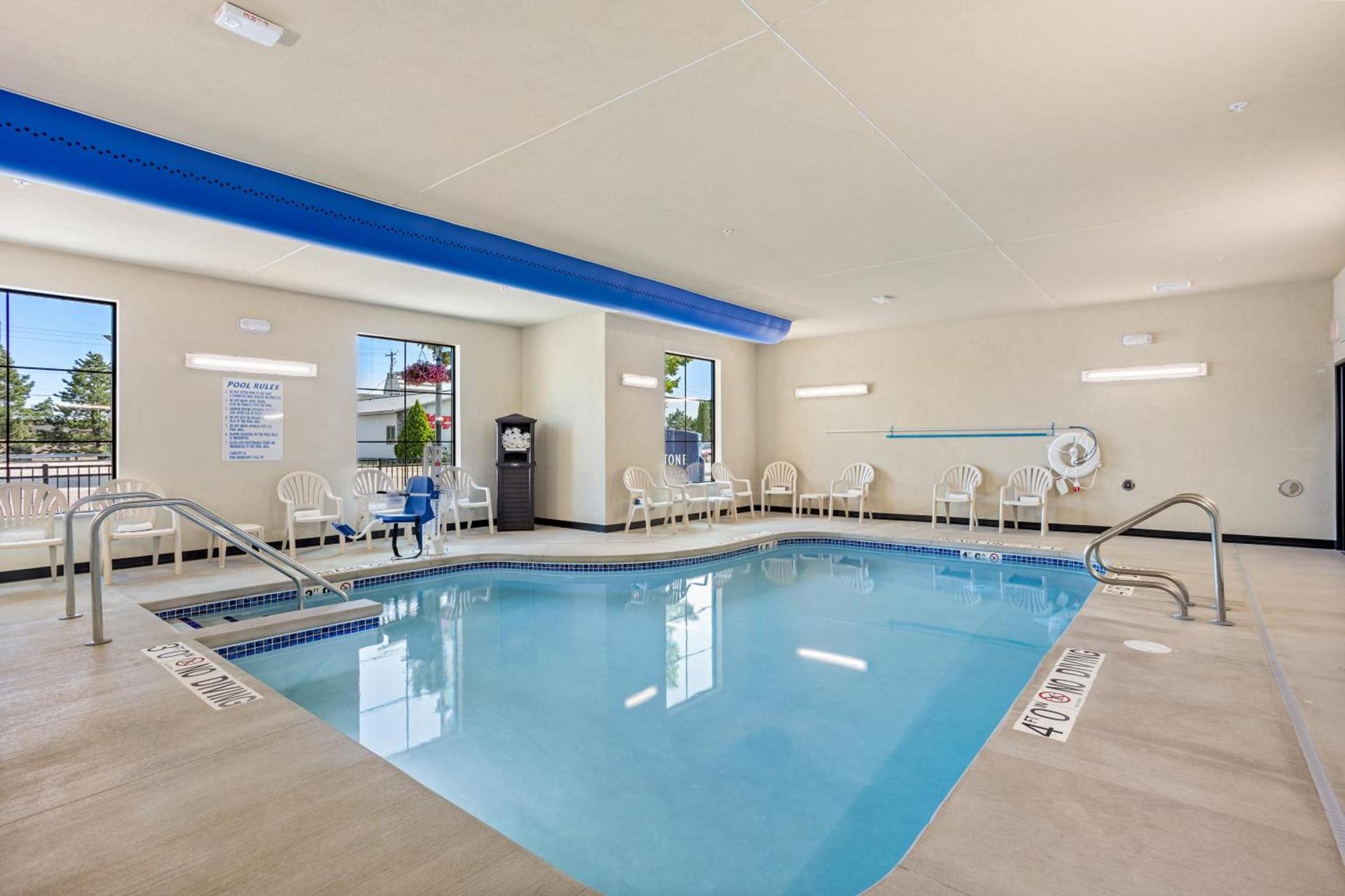 Cobblestone Hotel & Suites - Lynden photo 5
