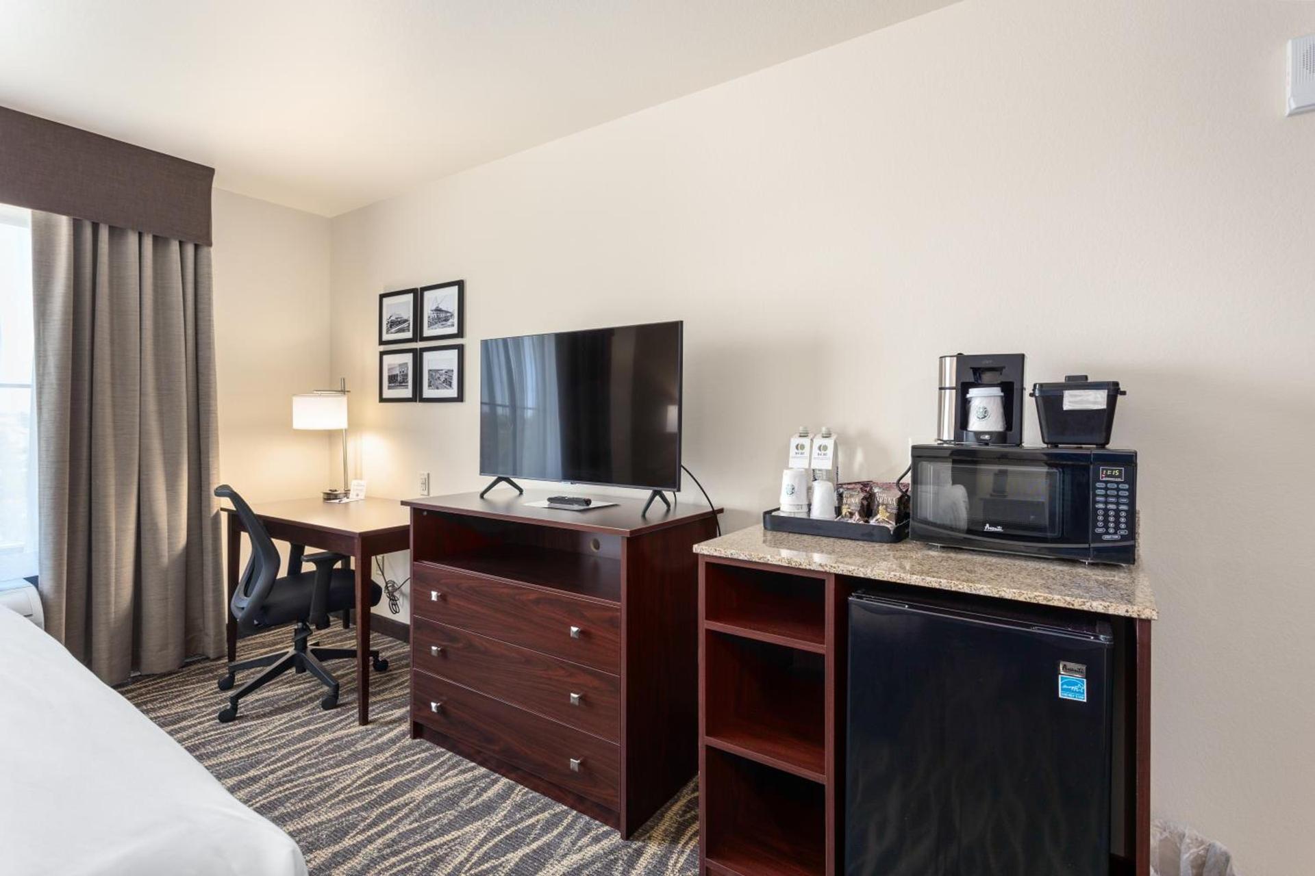 Cobblestone Hotel & Suites - Lynden photo 31