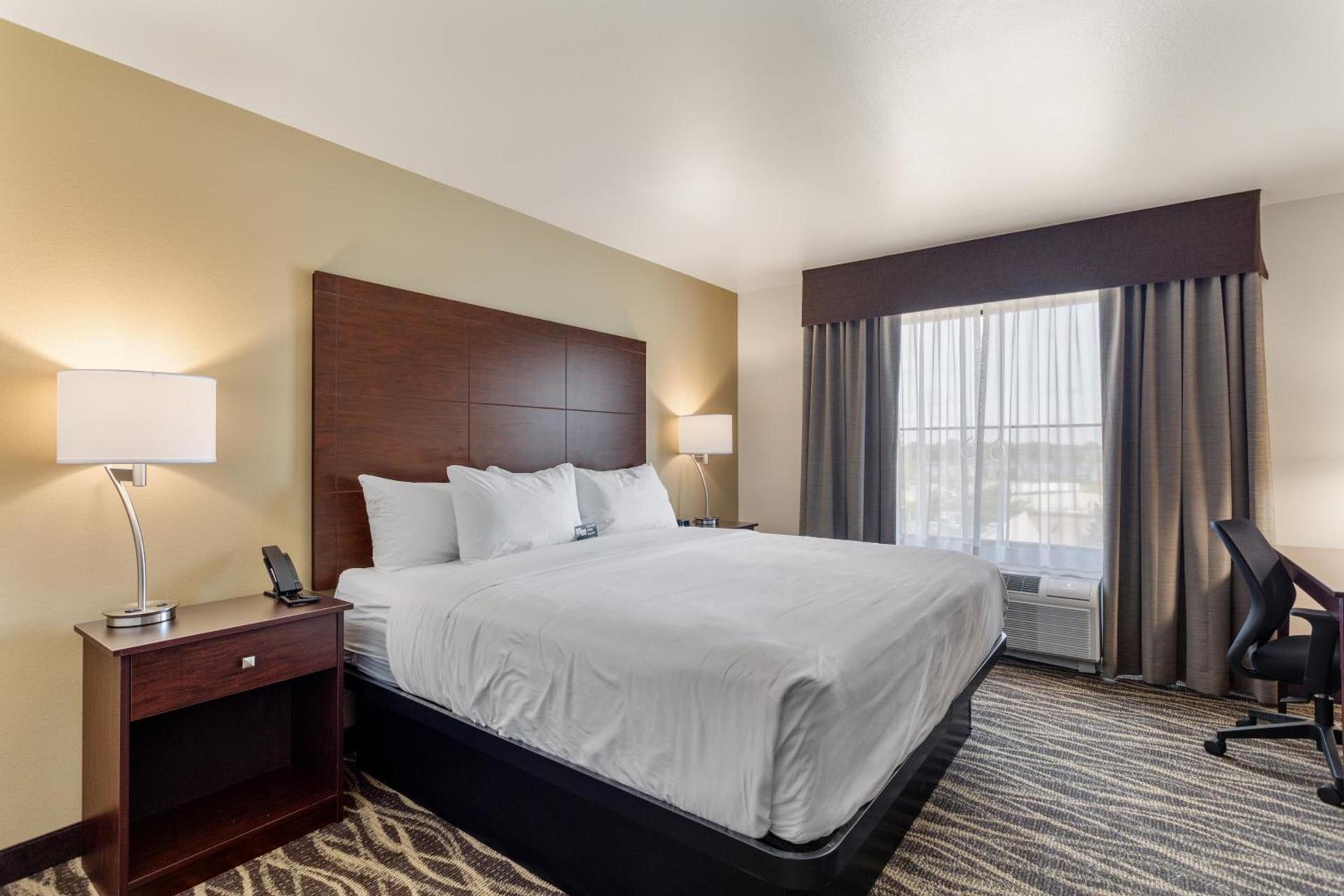 Cobblestone Hotel & Suites - Lynden photo 43