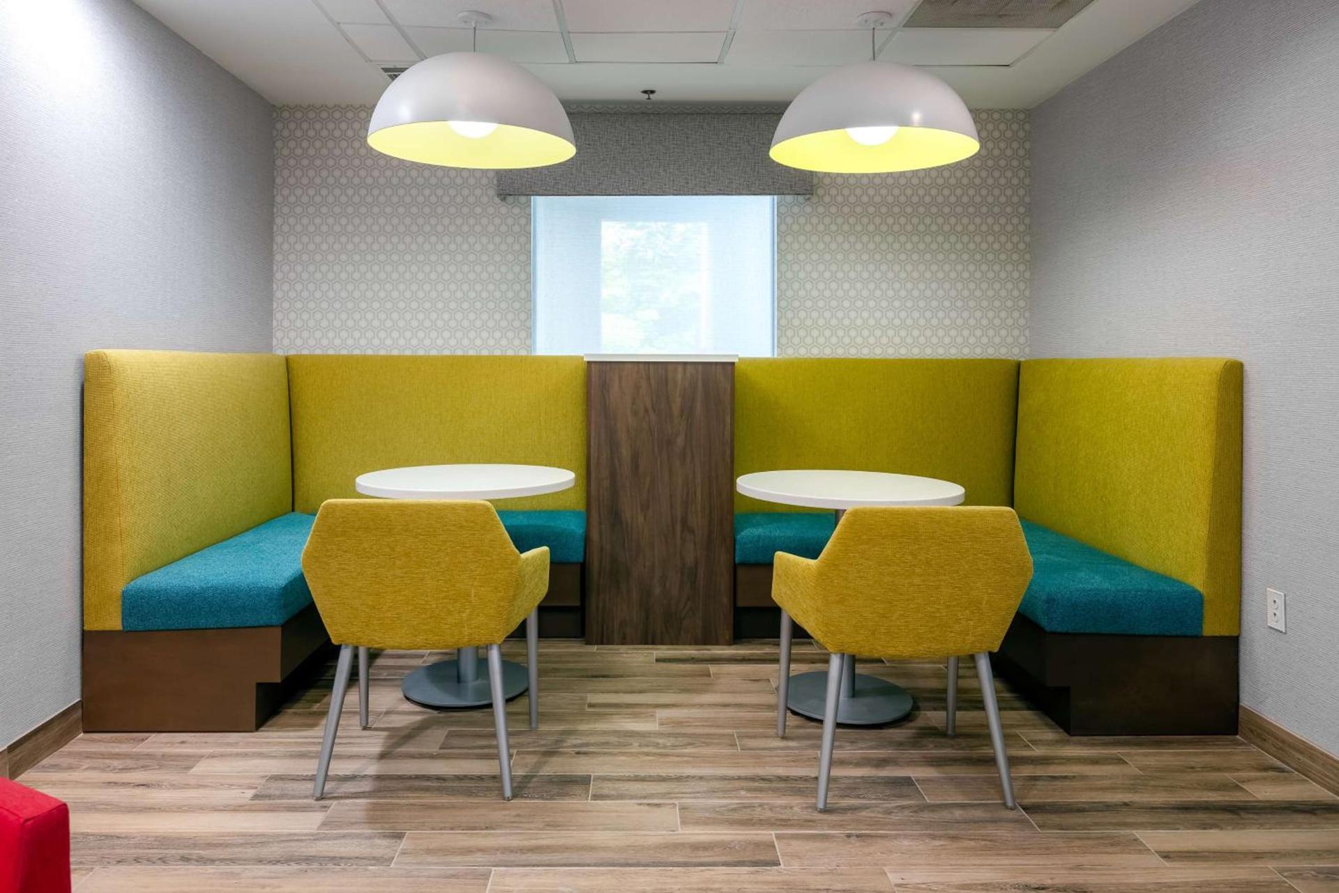 Hampton Inn & Suites Alpharetta Roswell photo 18