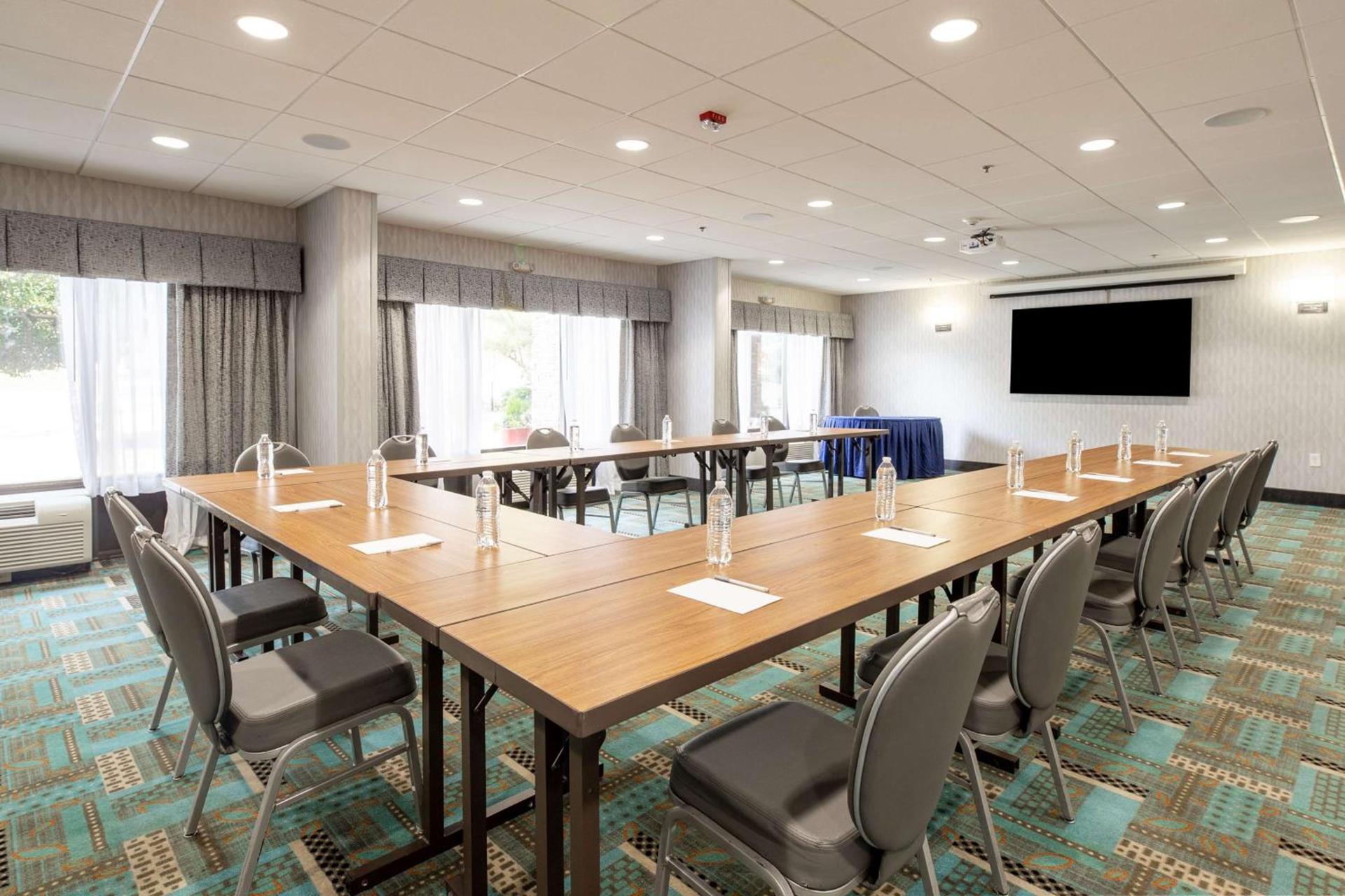 Hampton Inn Columbia I-26/Harbison Blvd photo 65