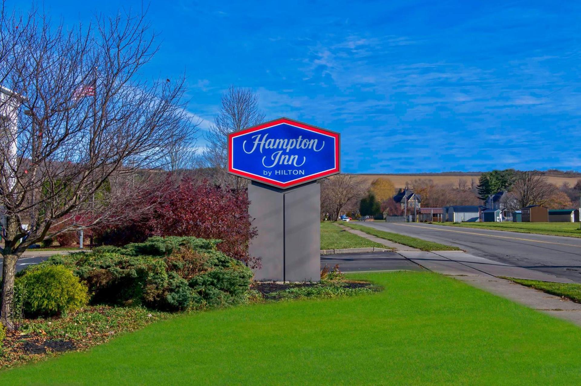 Hampton Inn Cortland photo 4