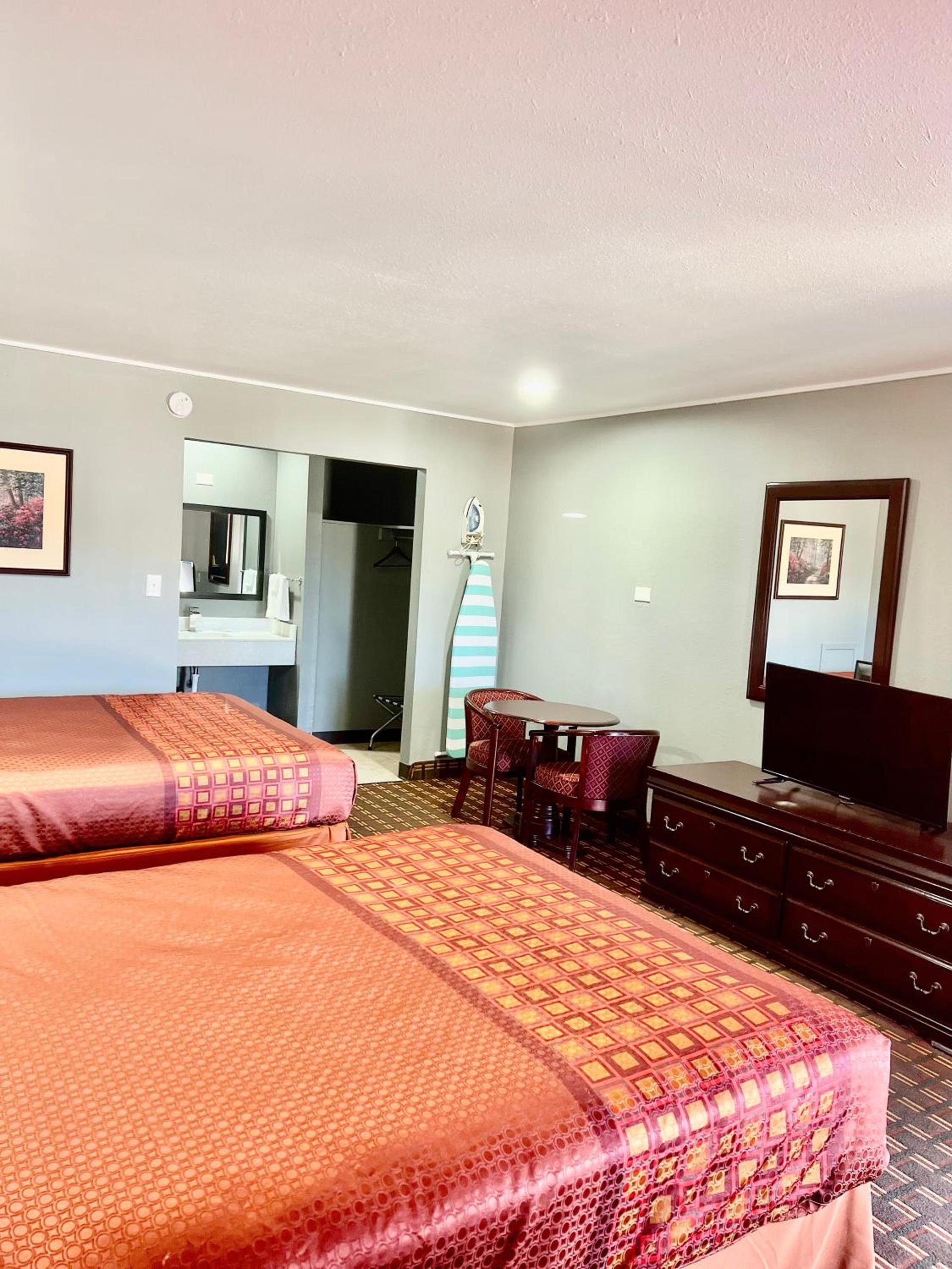 Palace Motel DEQUEEN photo 20