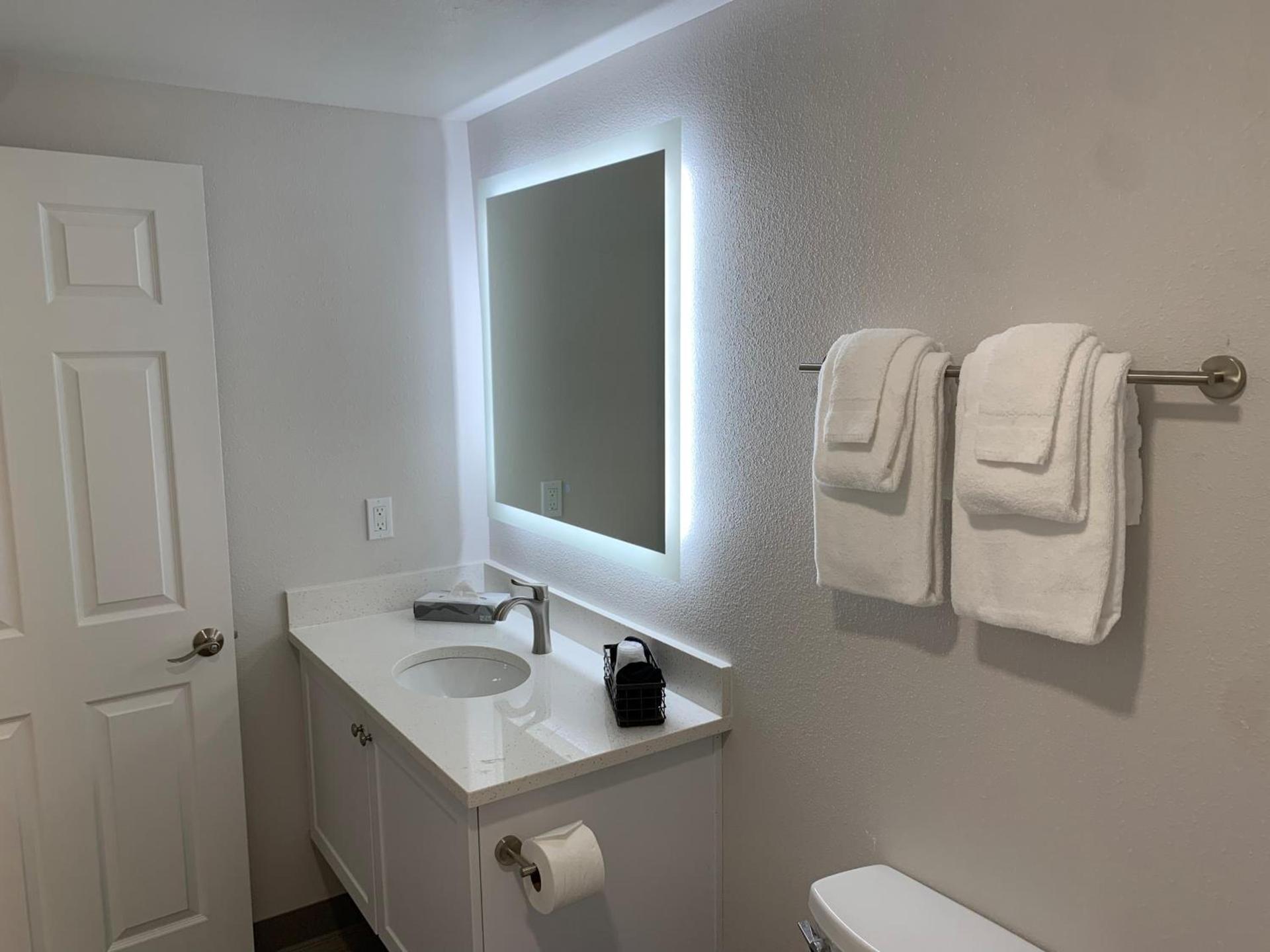 West Beach Suites photo 11