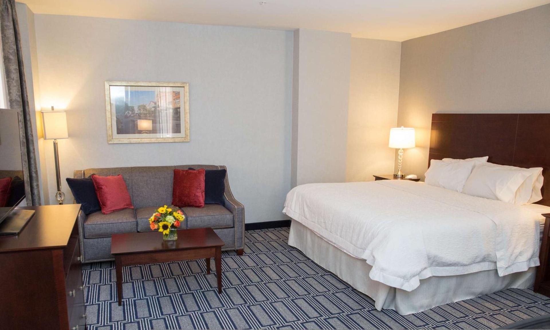 Hampton Inn & Suites Providence Downtown photo 26