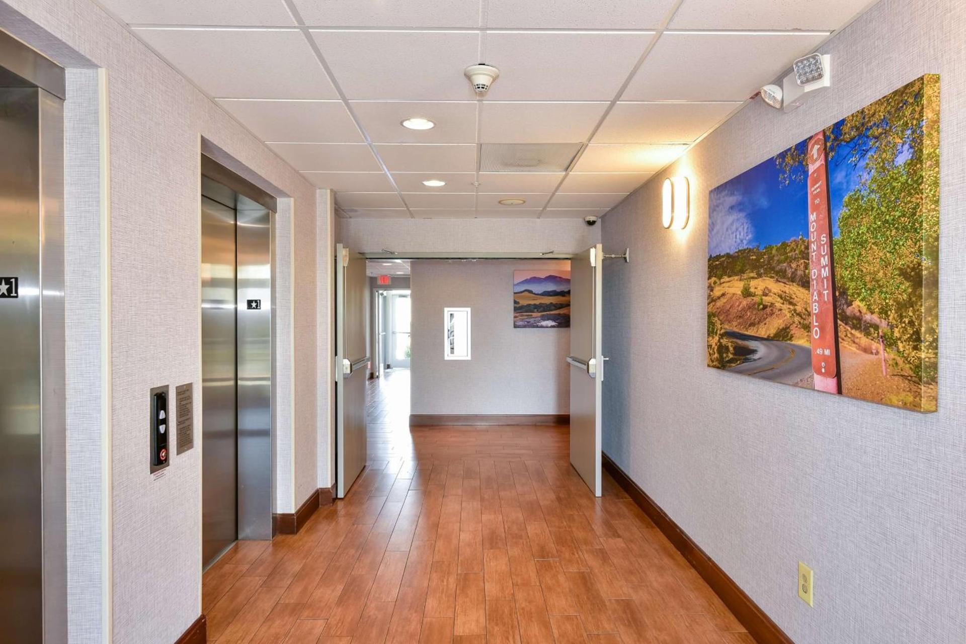Hampton Inn & Suites Pittsburg photo 4