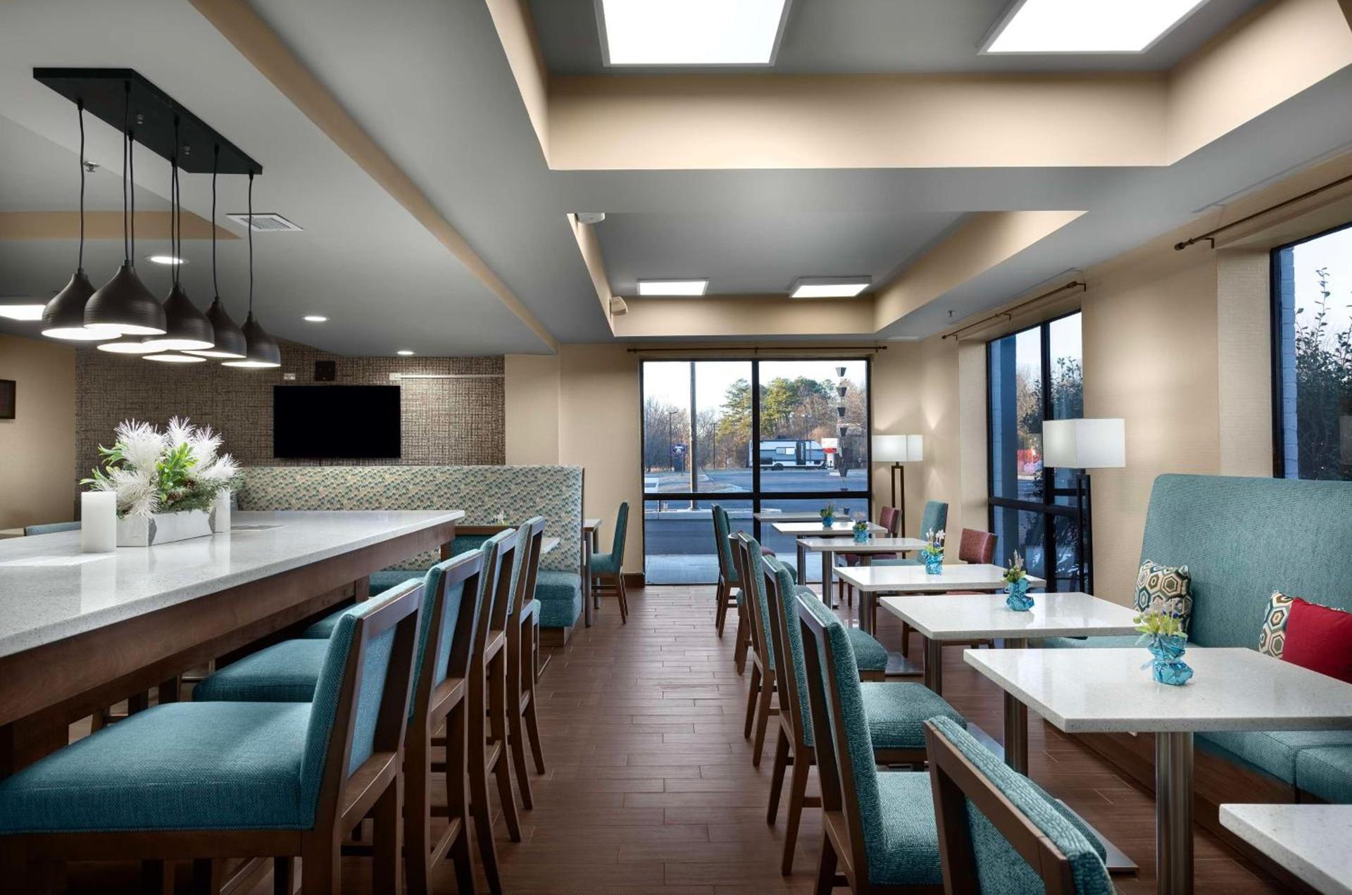 Hampton Inn Greenville/Travelers Rest photo 6