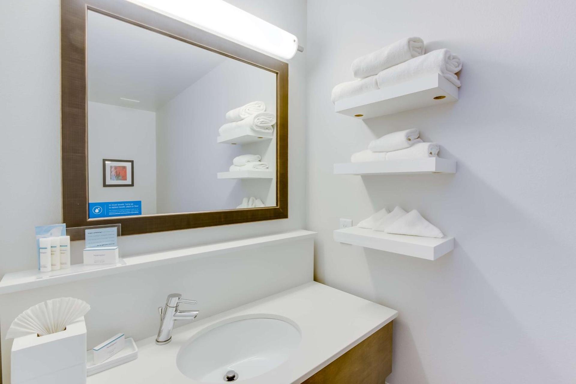 Hampton Inn White House photo 37