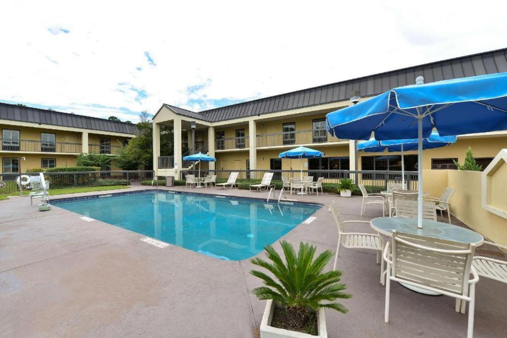 Quality Inn at Albany Mall photo 4