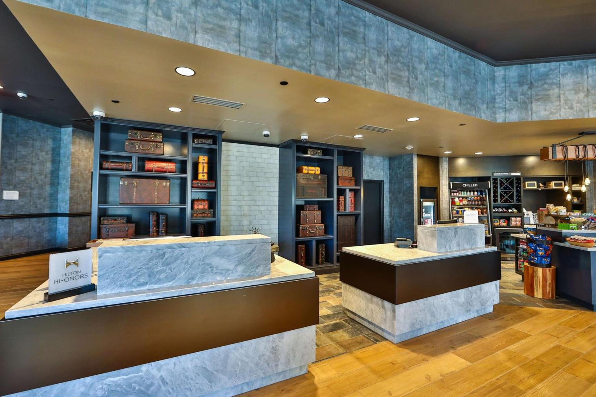 Hilton Garden Inn Savannah Historic District photo 3