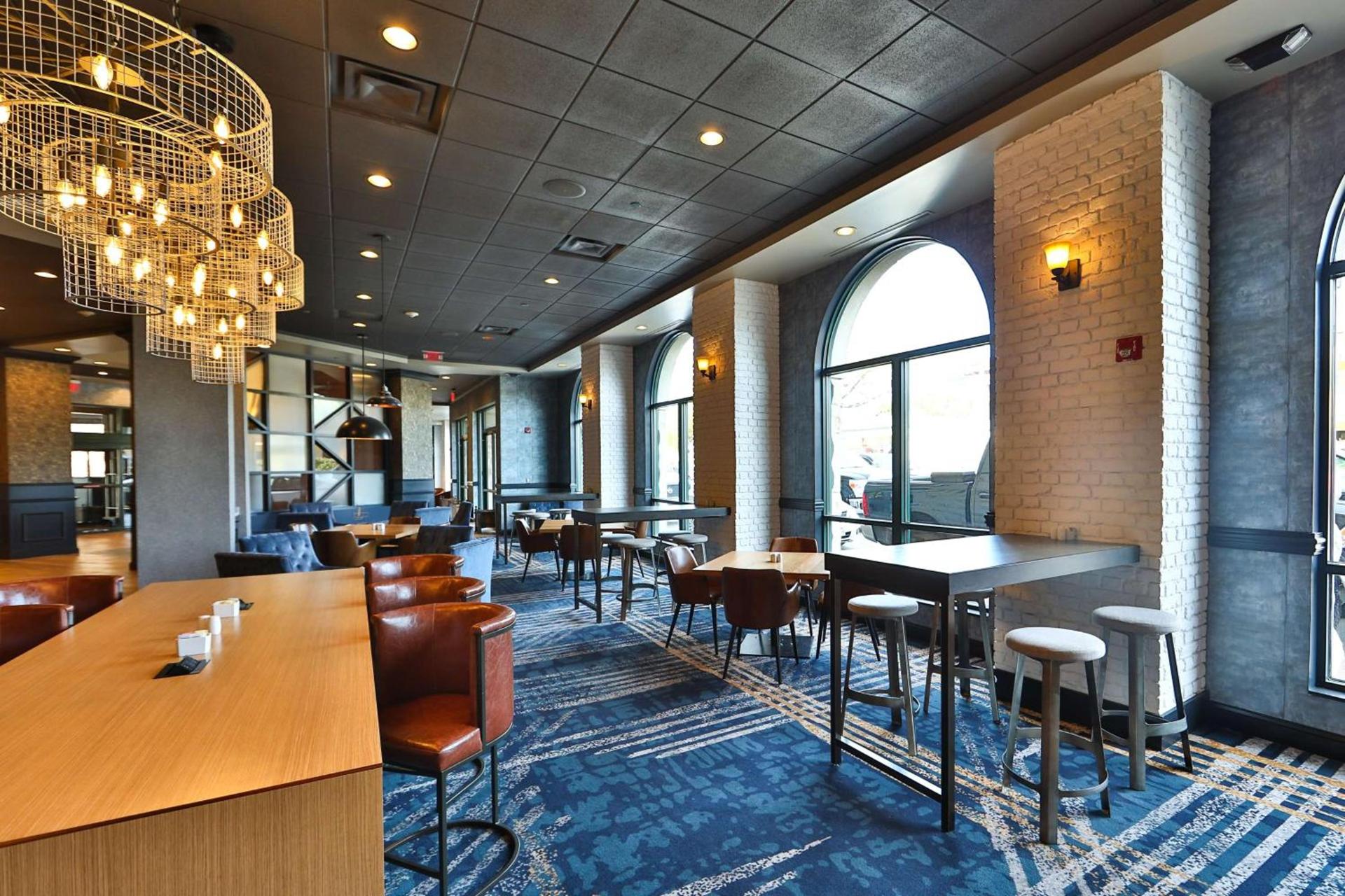 Hilton Garden Inn Savannah Historic District photo 49