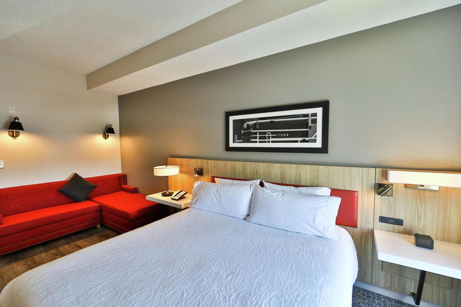 Hilton Garden Inn Savannah Historic District photo 60