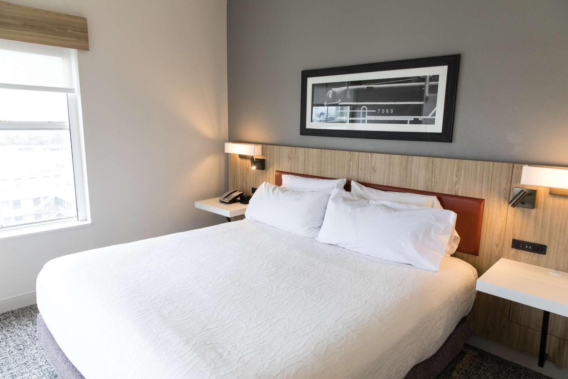 Hilton Garden Inn Savannah Historic District photo 57