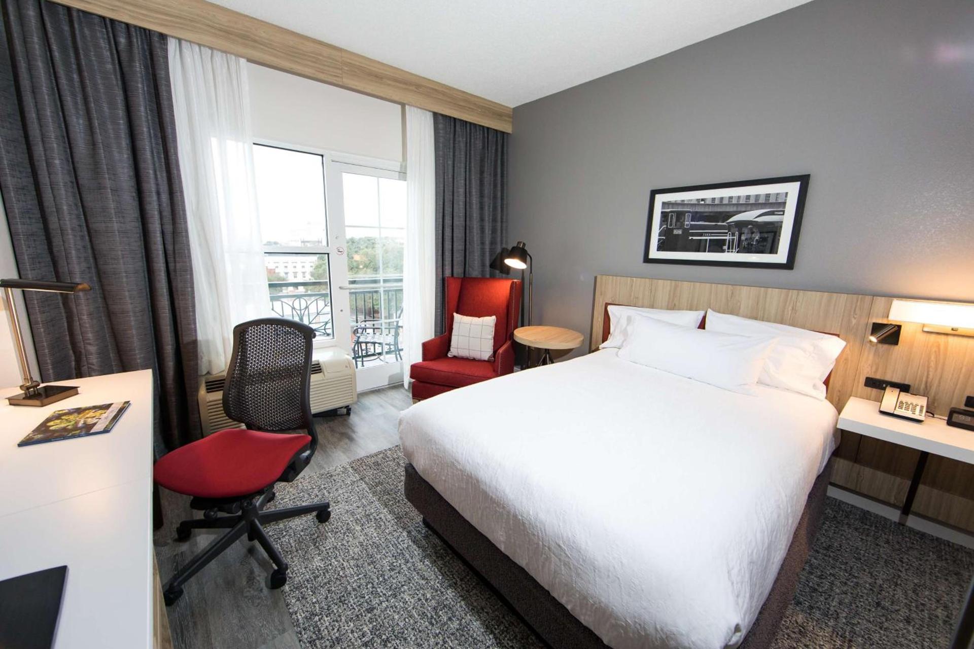Hilton Garden Inn Savannah Historic District photo 47