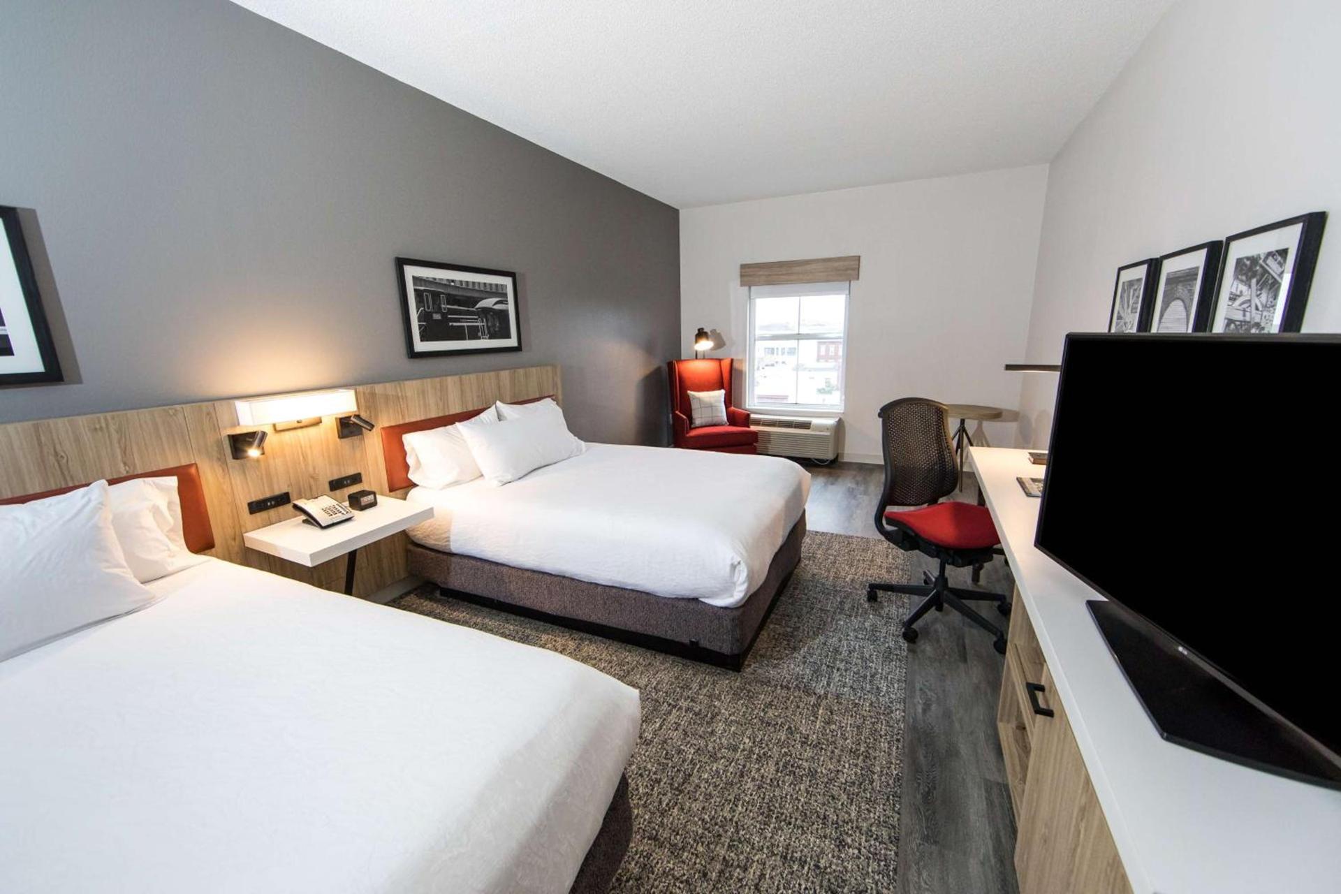 Hilton Garden Inn Savannah Historic District photo 9