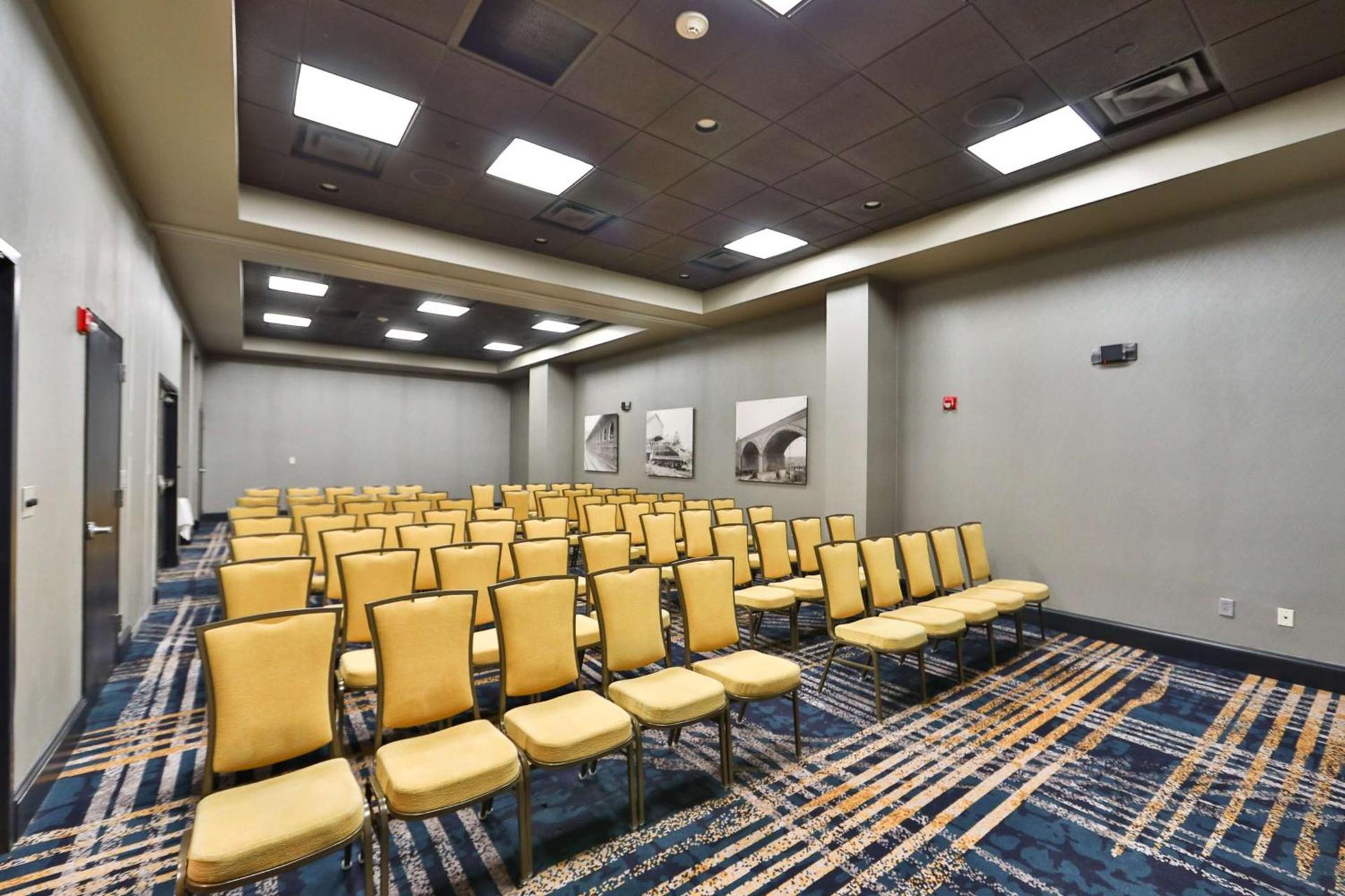 Hilton Garden Inn Savannah Historic District photo 38