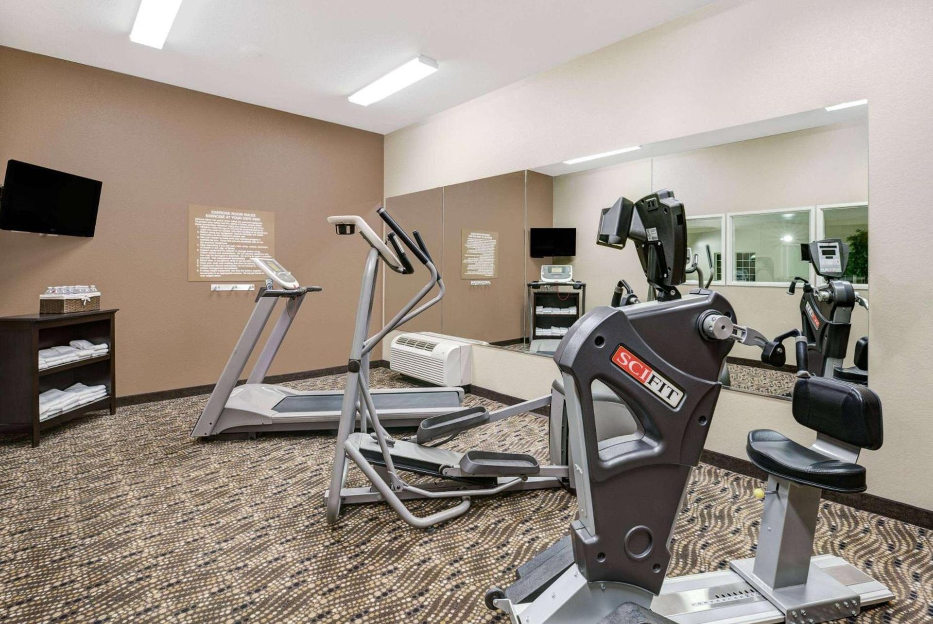 Microtel Inn & Suites by Wyndham Williston photo 23
