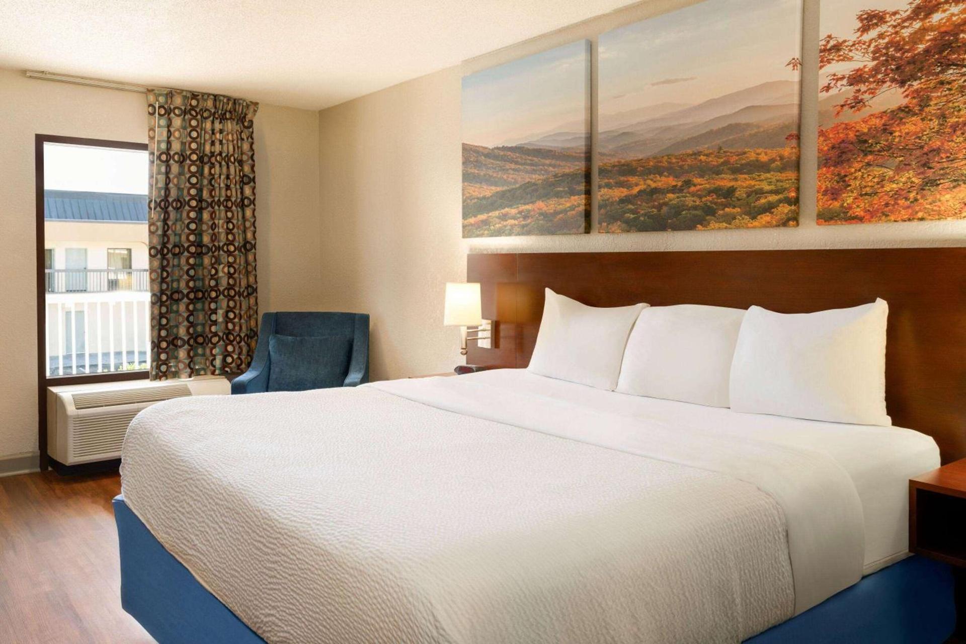Days Inn by Wyndham Dillon photo 8