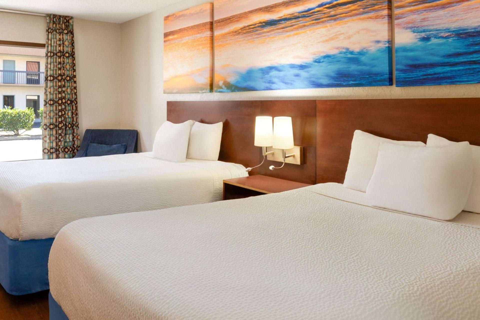 Days Inn by Wyndham Dillon photo 15