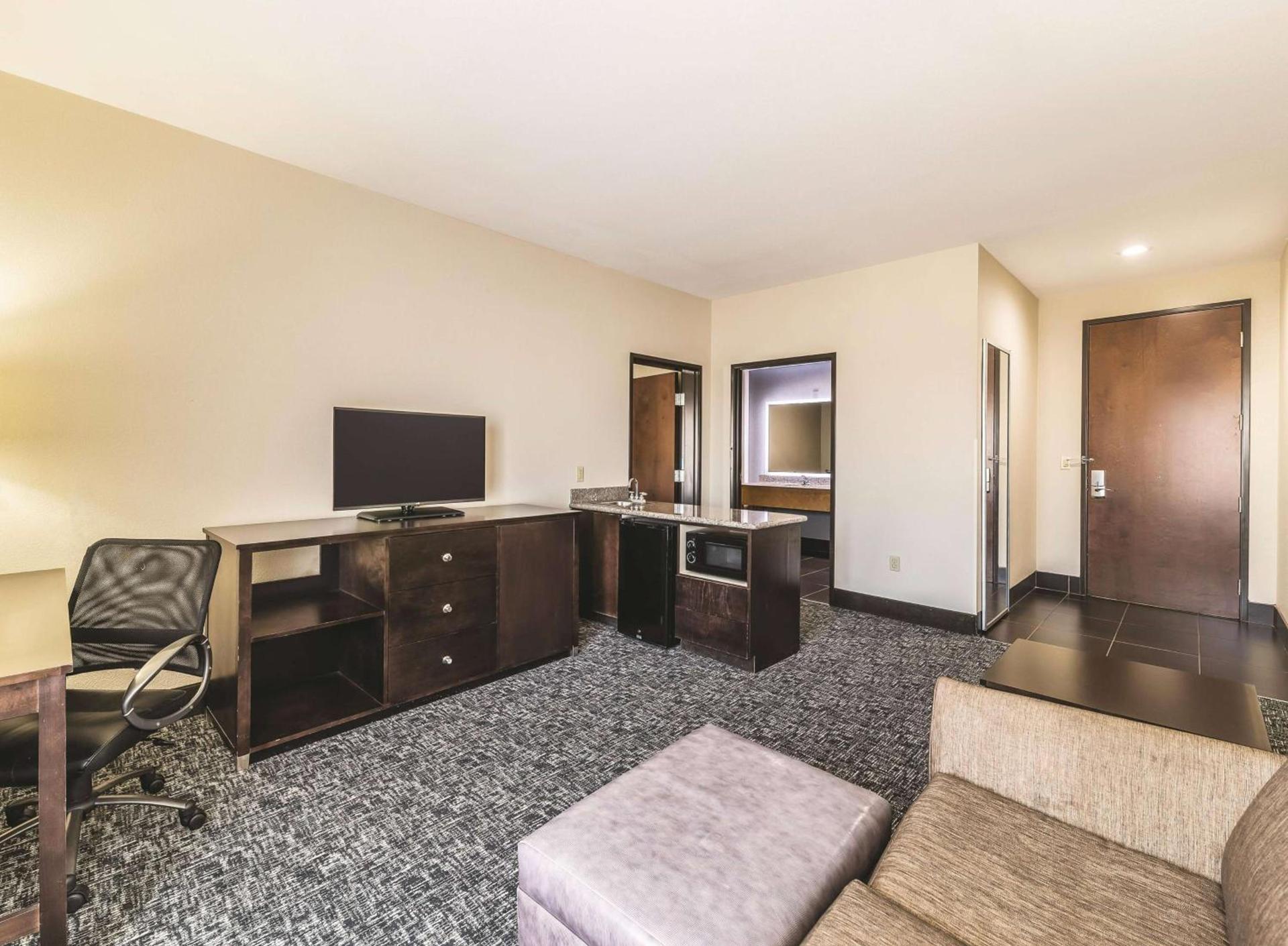 La Quinta by Wyndham Tulsa - Catoosa photo 27