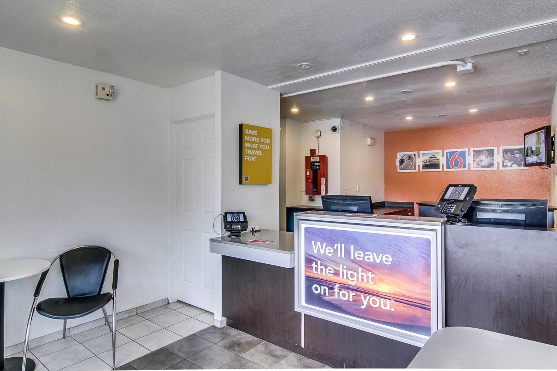 Motel 6-Jacksonville, FL - Orange Park photo 31