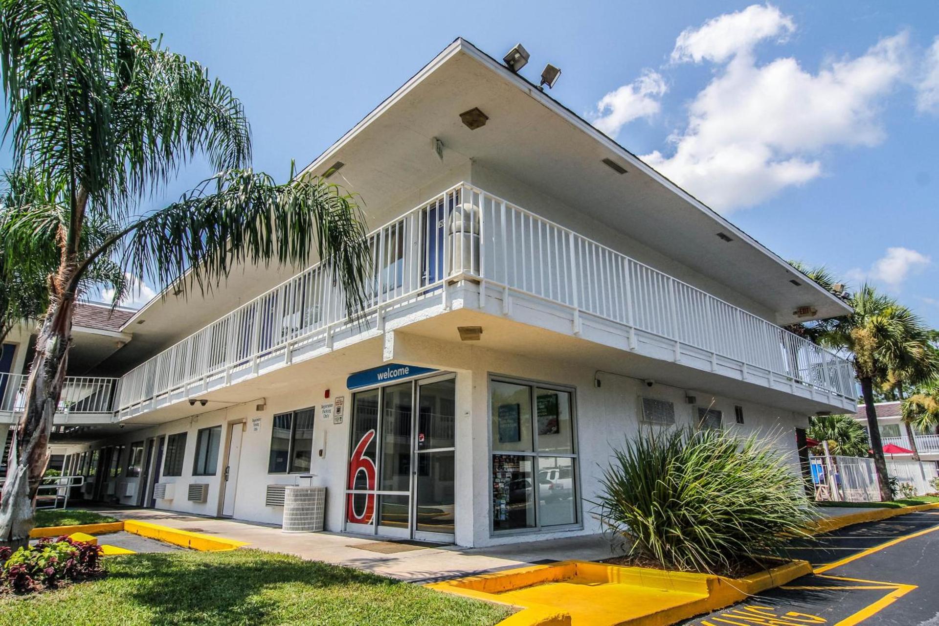 Motel 6-Jacksonville, FL - Orange Park photo 1