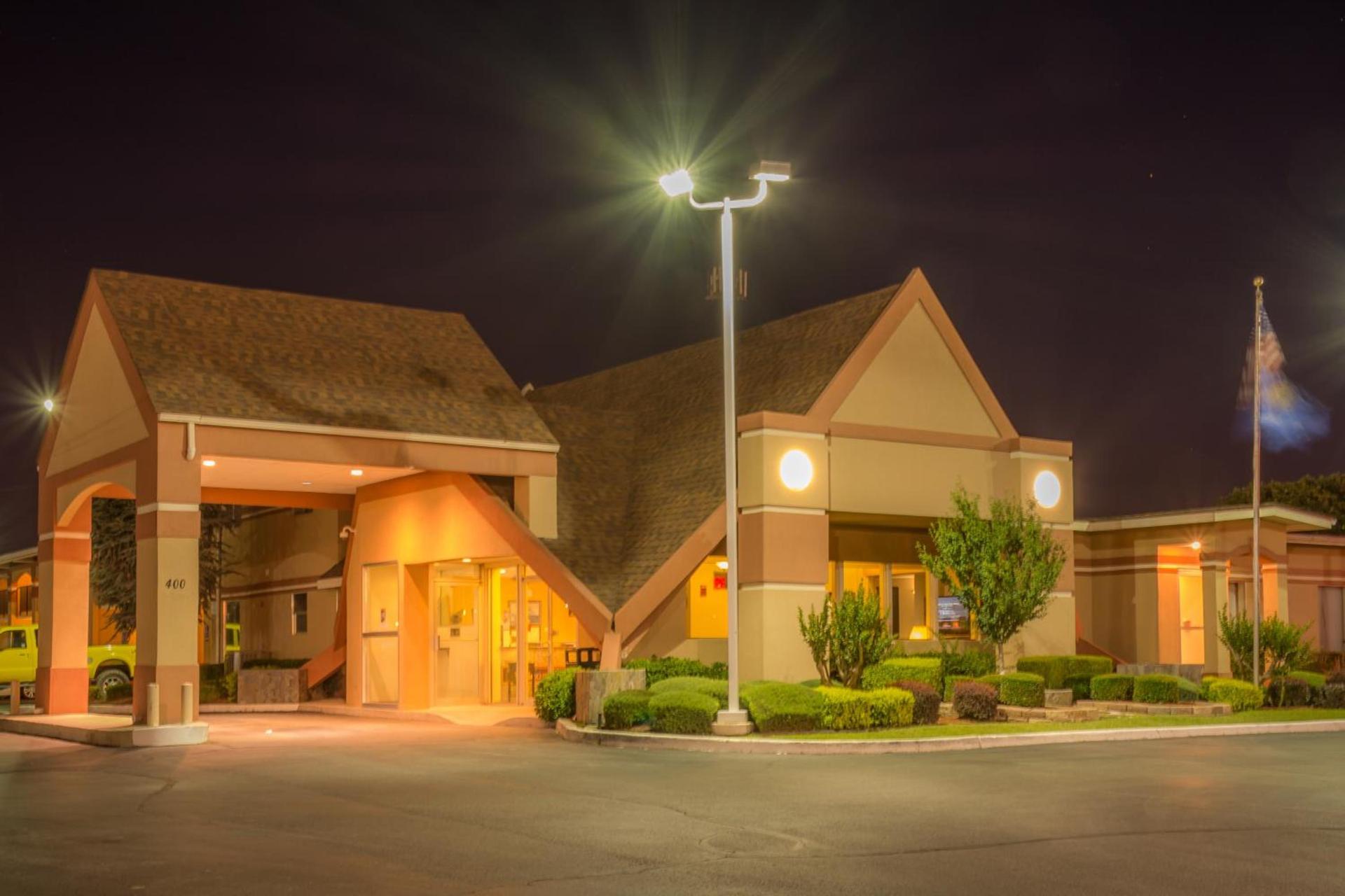 Howard Johnson by Wyndham Oklahoma City OKC Airport, Fairgrounds, I40 photo 36