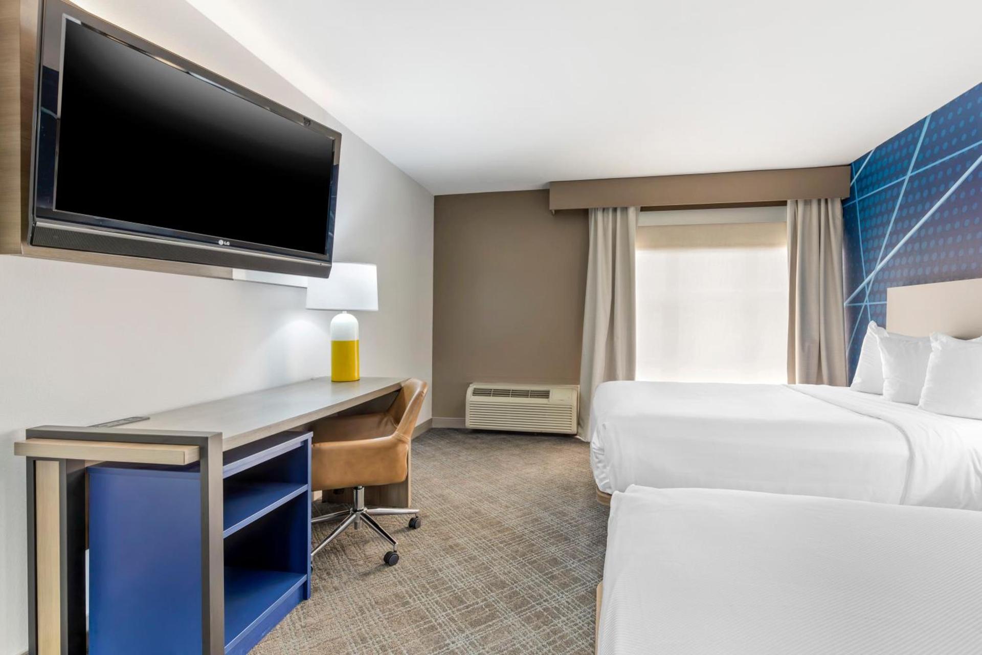 Comfort Inn & Suites Irving Las Colinas DFW photo 20