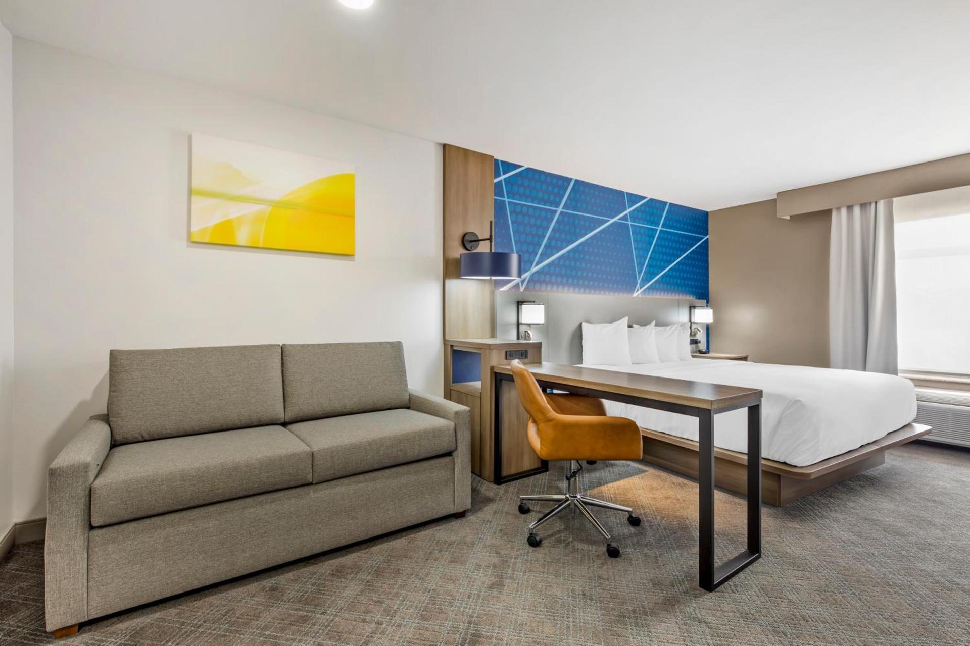 Comfort Inn & Suites Irving Las Colinas DFW photo 13