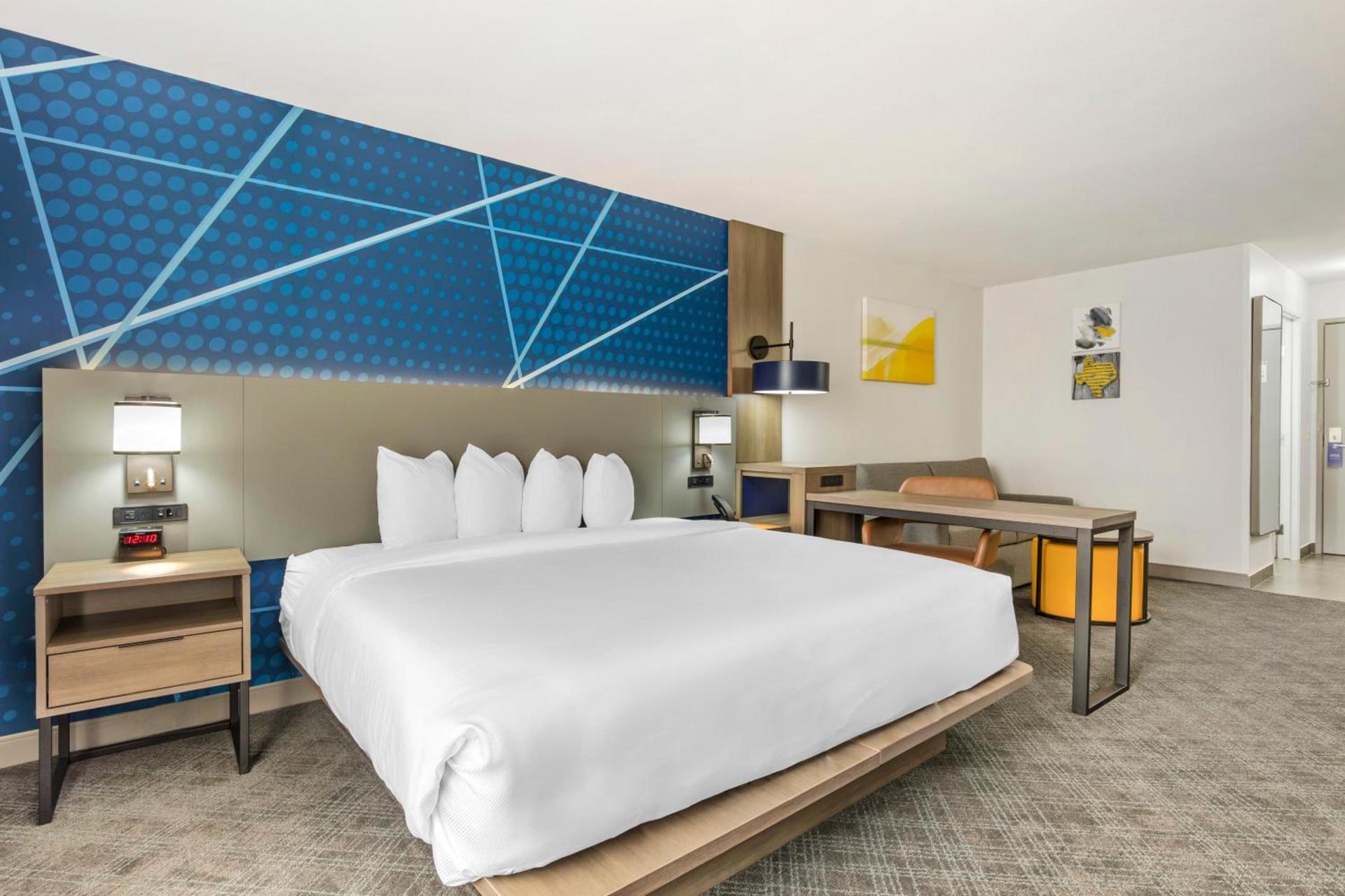 Comfort Inn & Suites Irving Las Colinas DFW photo 29