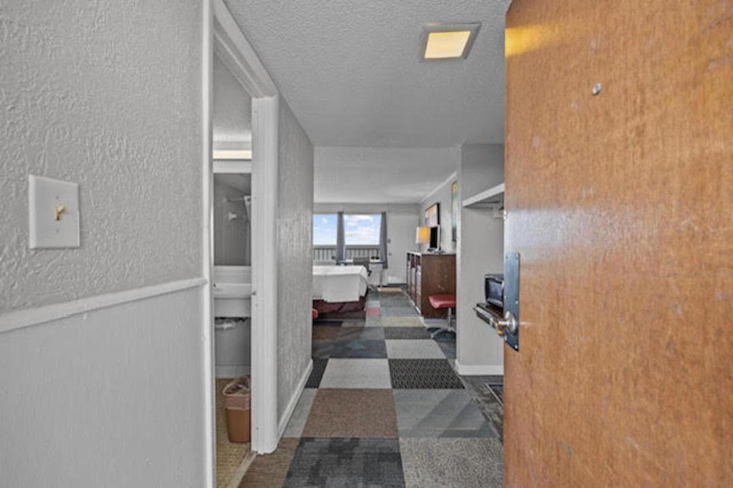 Oasis Hotel photo 21