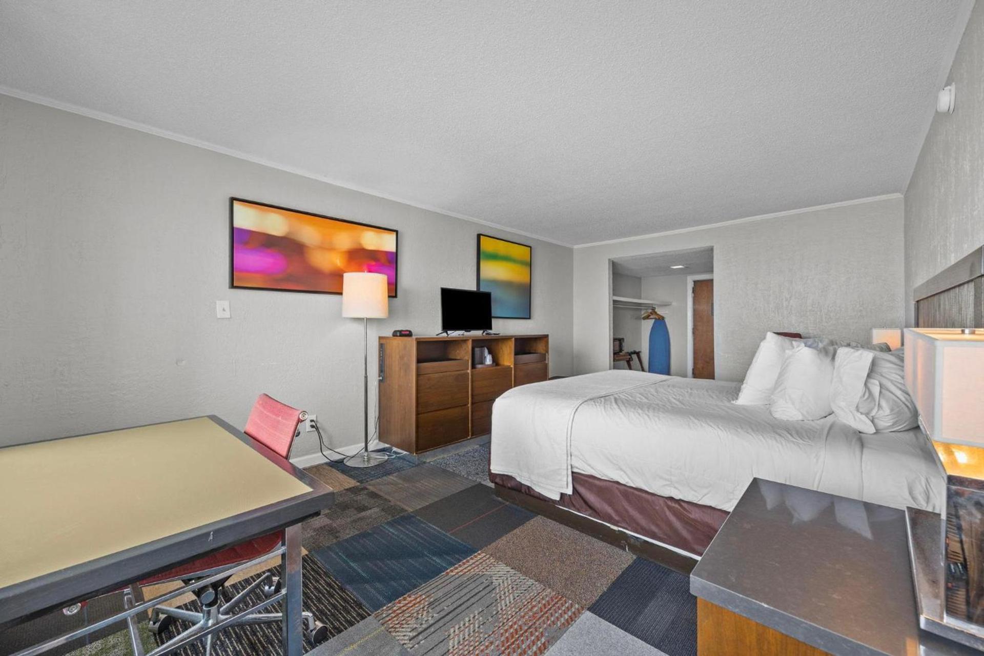 Oasis Hotel photo 25