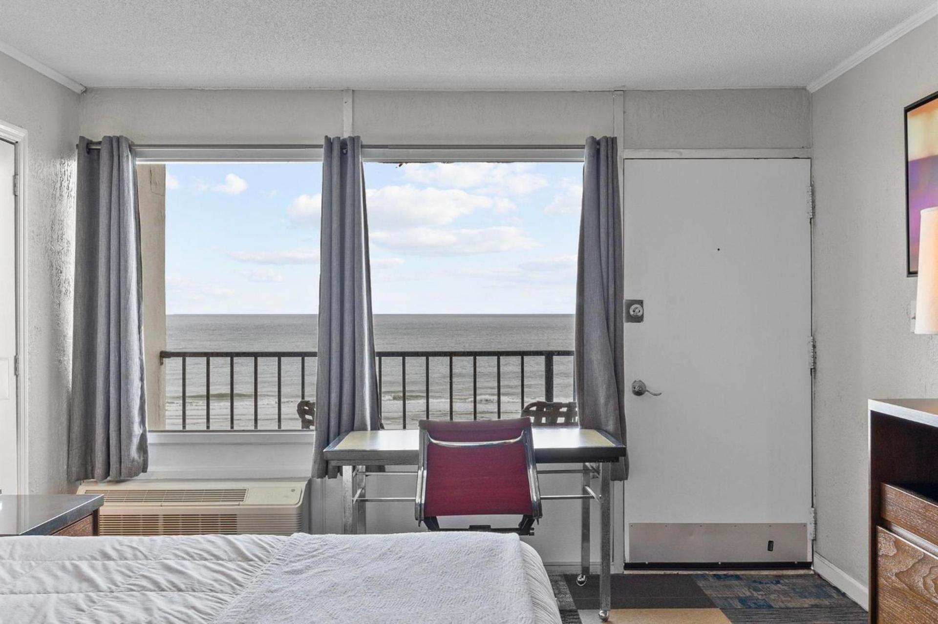 Oasis Hotel photo 29