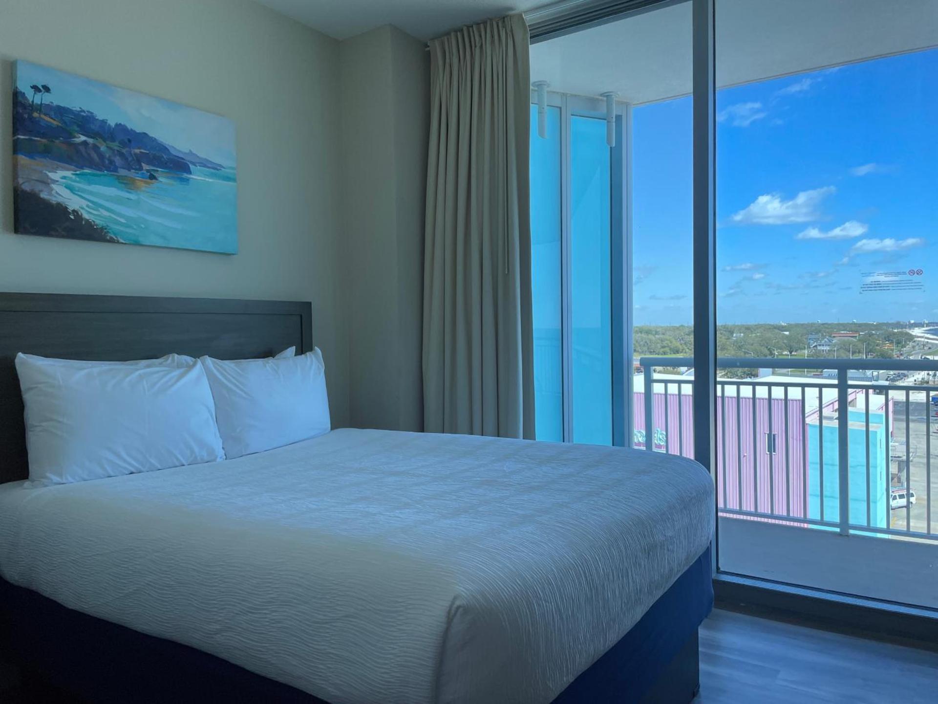 South Beach Biloxi Hotel & Suites photo 45