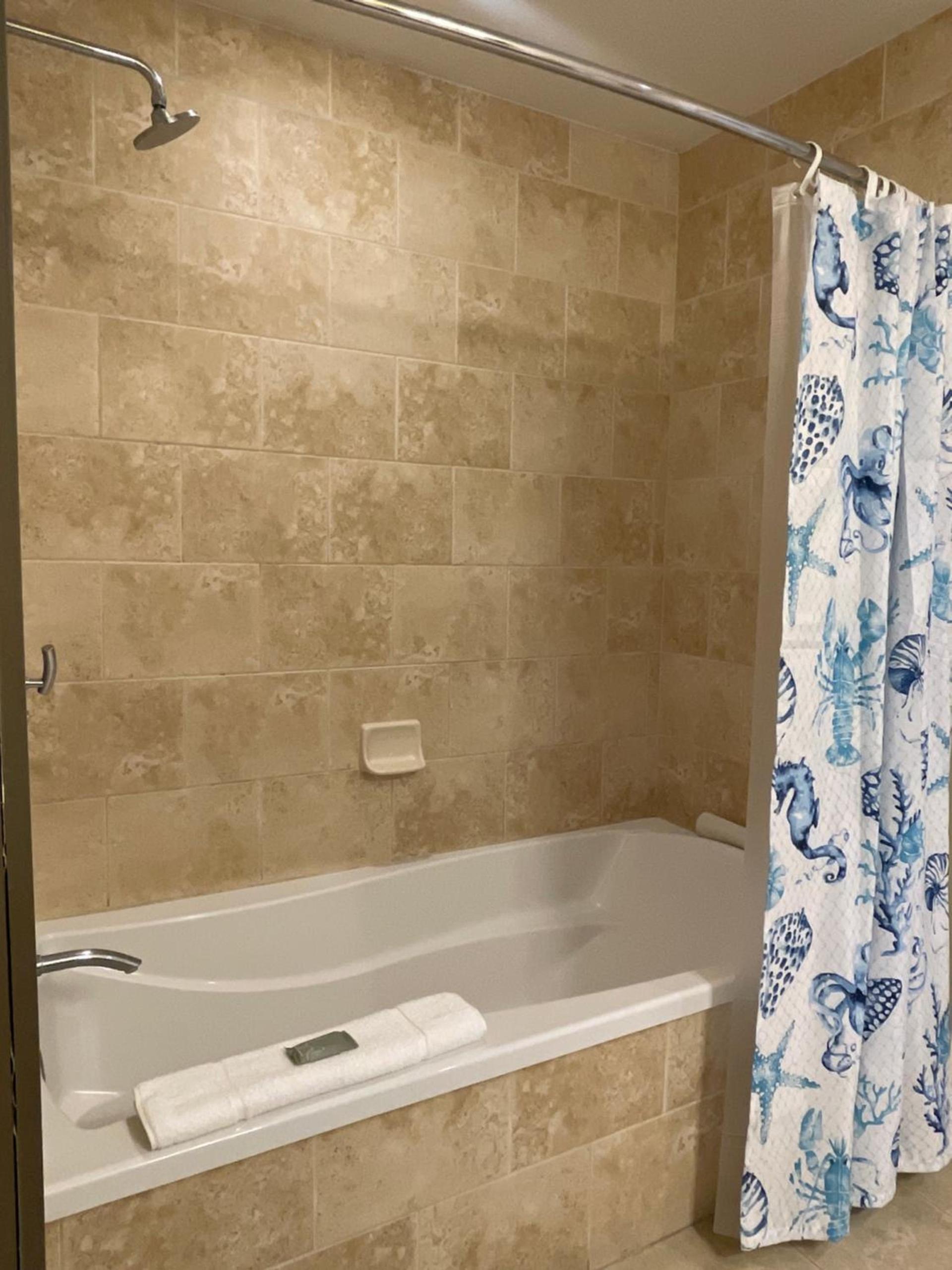 South Beach Biloxi Hotel & Suites photo 54