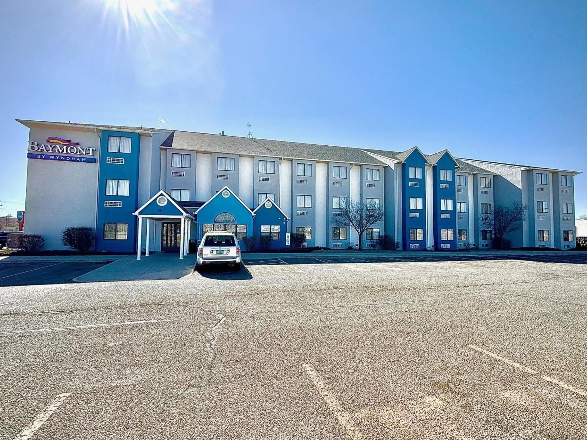 Baymont by Wyndham Farmington photo 42